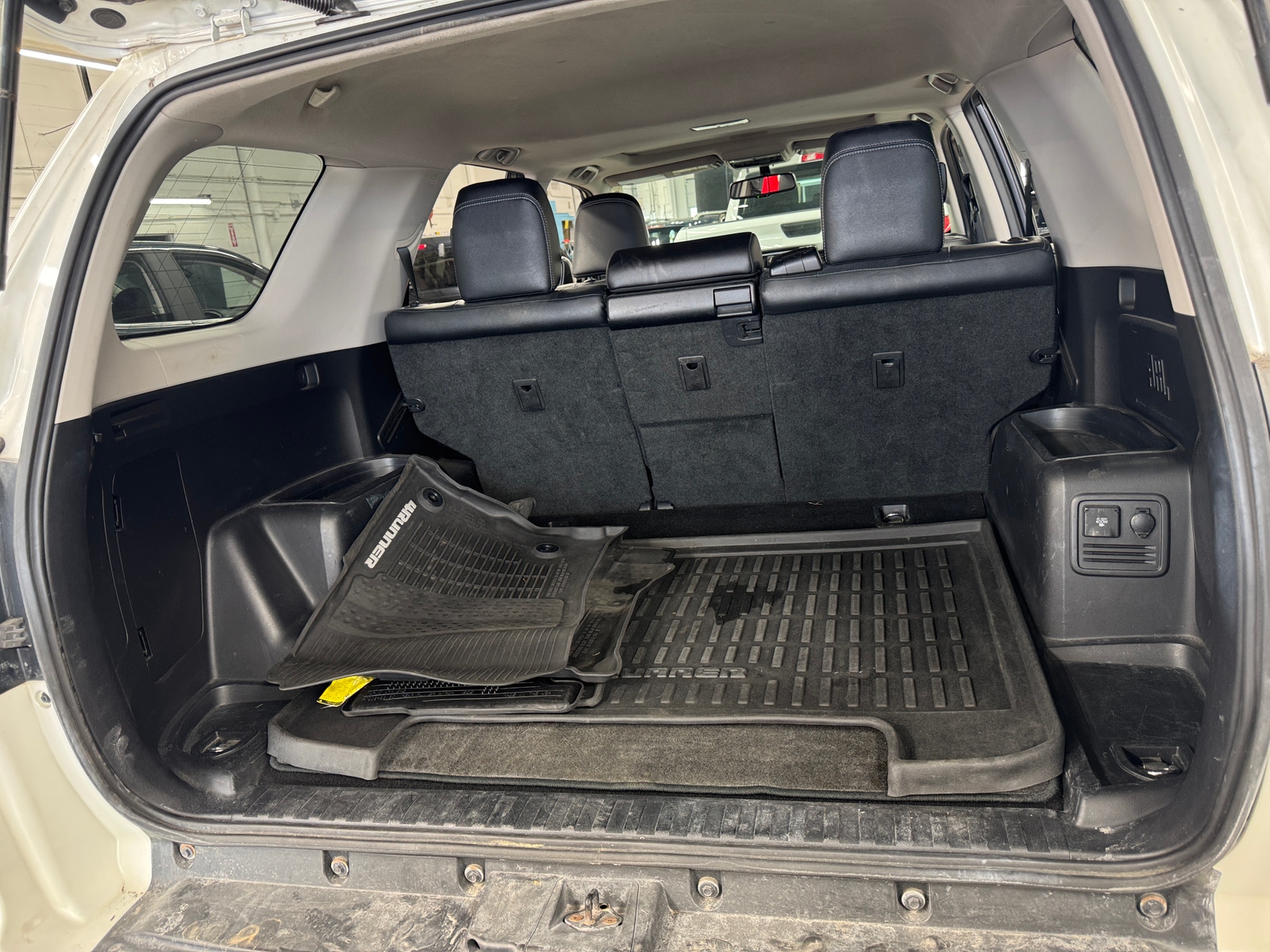 Thumbnail: 2015 Toyota 4Runner - 7