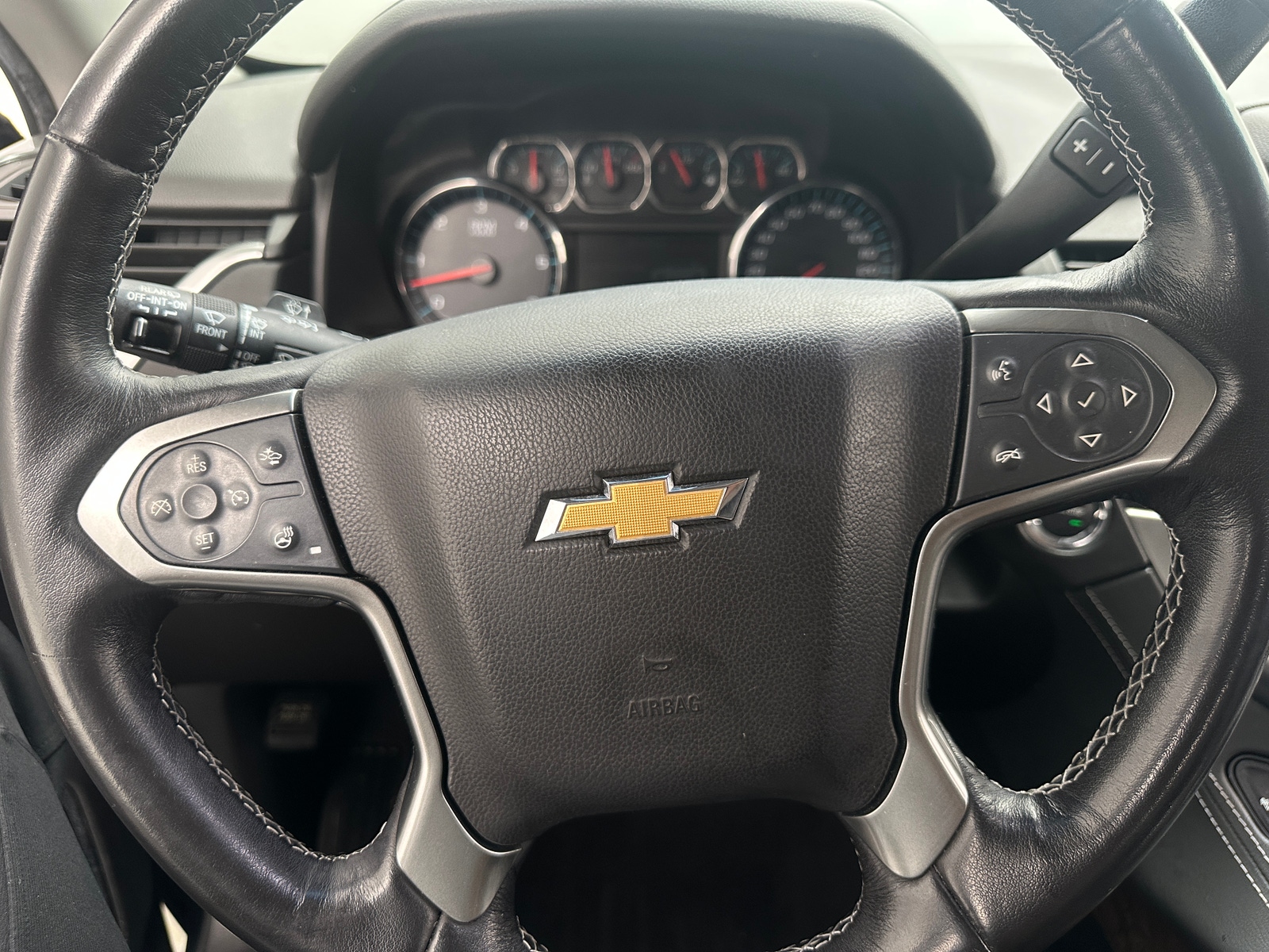 Thumbnail: 2019 Chevrolet Tahoe - 4