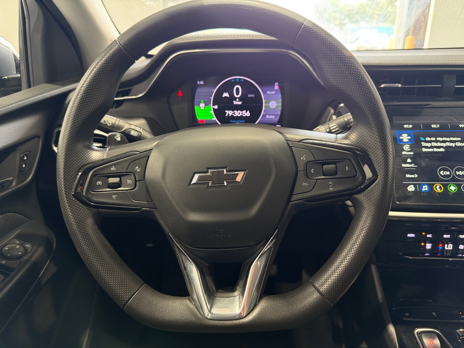 Thumbnail: 2023 Chevrolet Bolt EUV - 5
