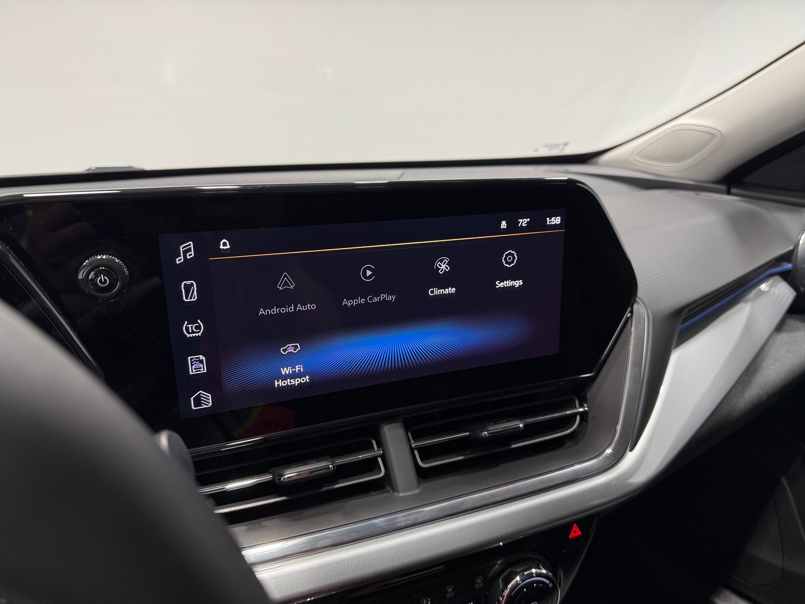 Thumbnail: 2025 Chevrolet Trax - 4