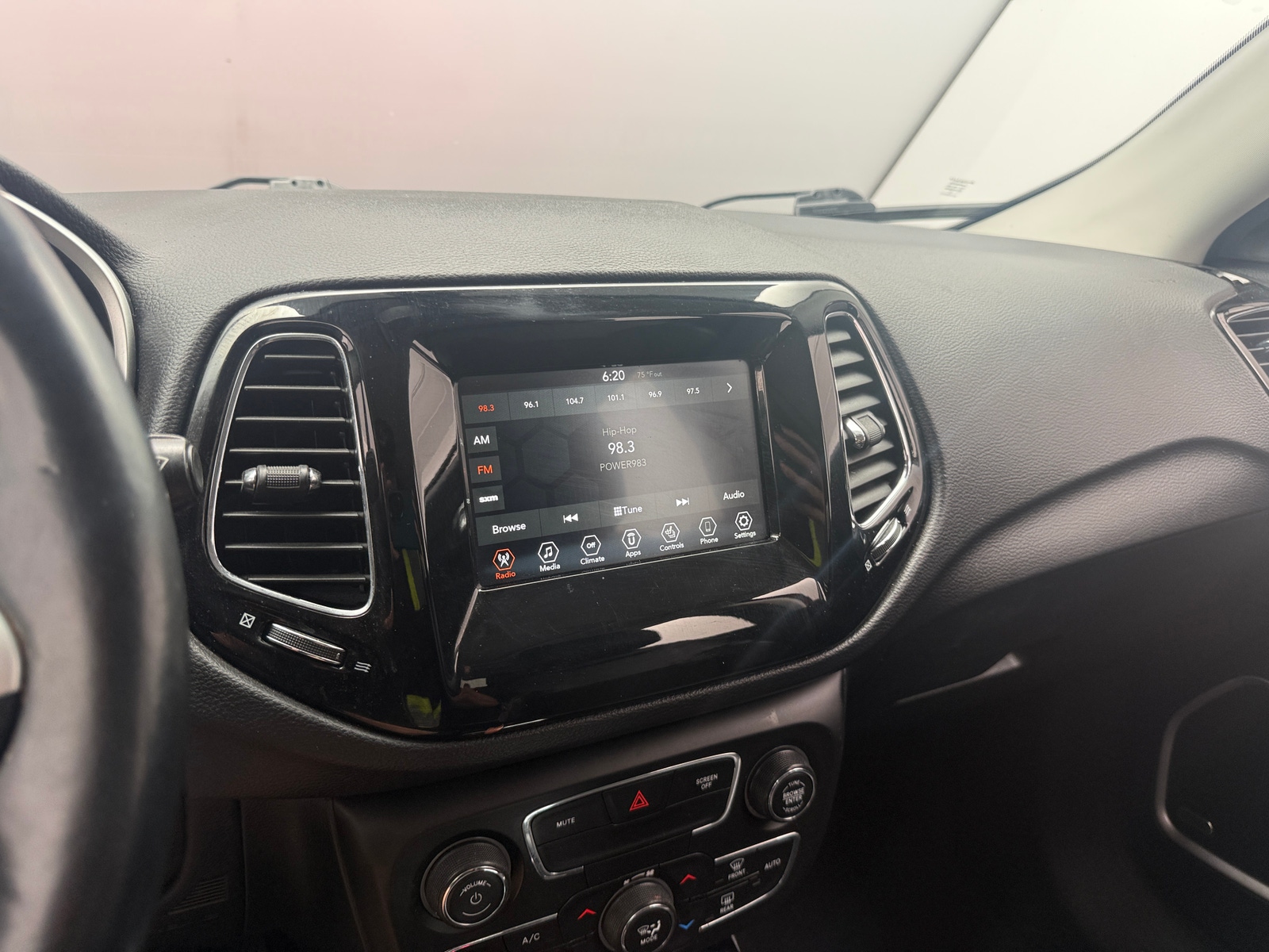 Thumbnail: 2021 Jeep Compass - 3