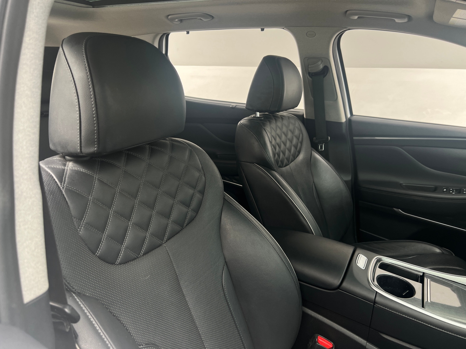 Thumbnail: 2022 Hyundai Santa Fe - 2
