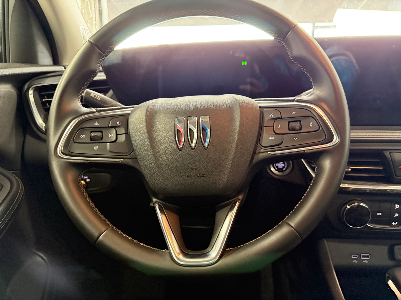 Thumbnail: 2025 Buick Encore GX - 4