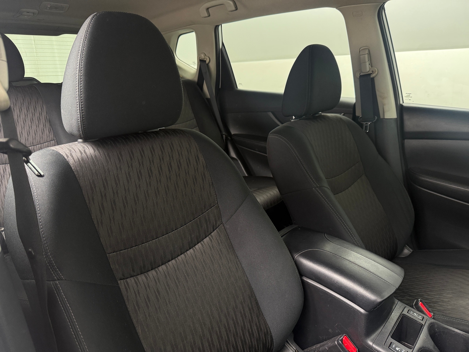 Thumbnail: 2019 Nissan Rogue - 2