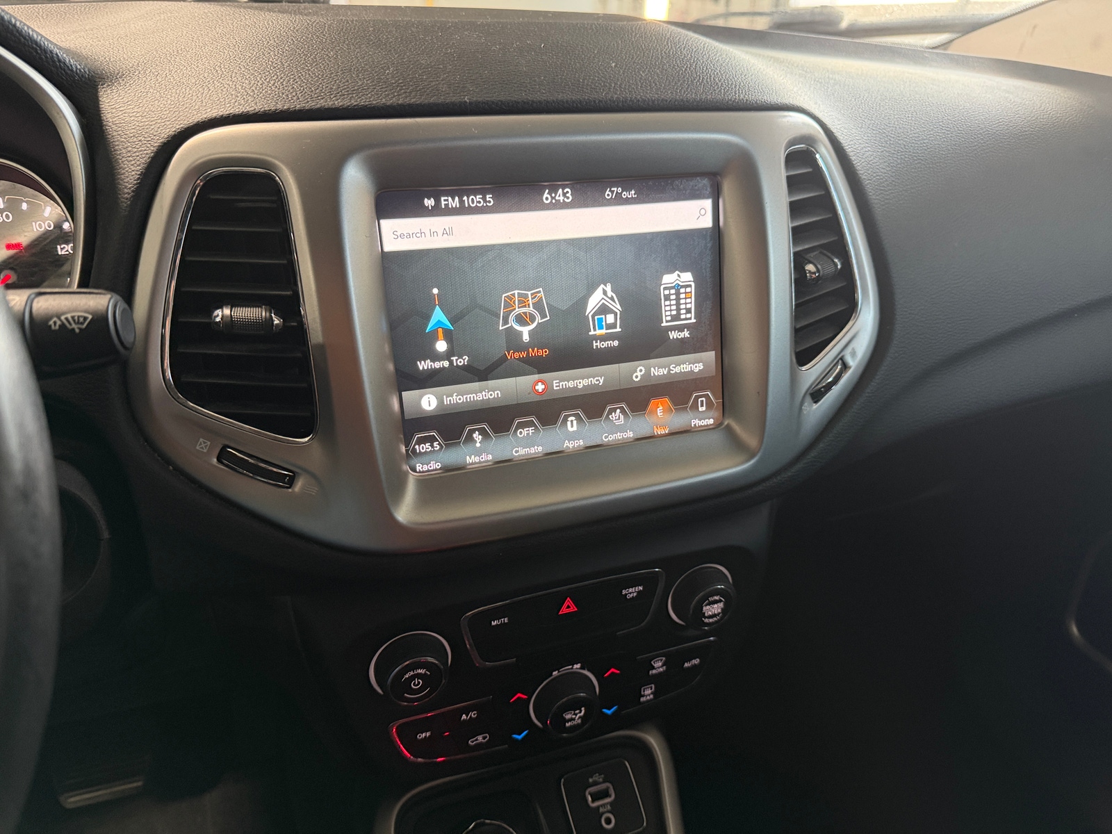 Thumbnail: 2018 Jeep Compass - 4