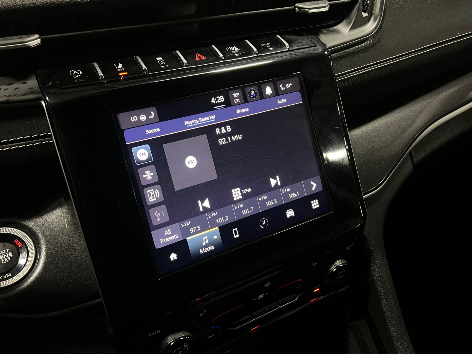 Thumbnail: 2022 Jeep Grand Cherokee - 4