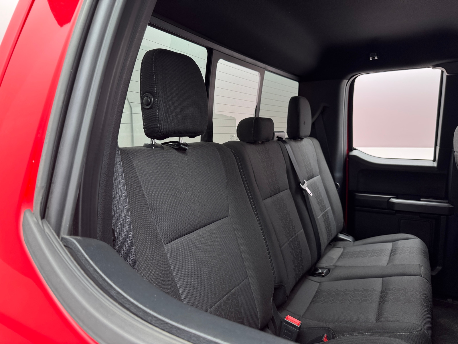 Thumbnail: 2019 Ford Econoline - 6