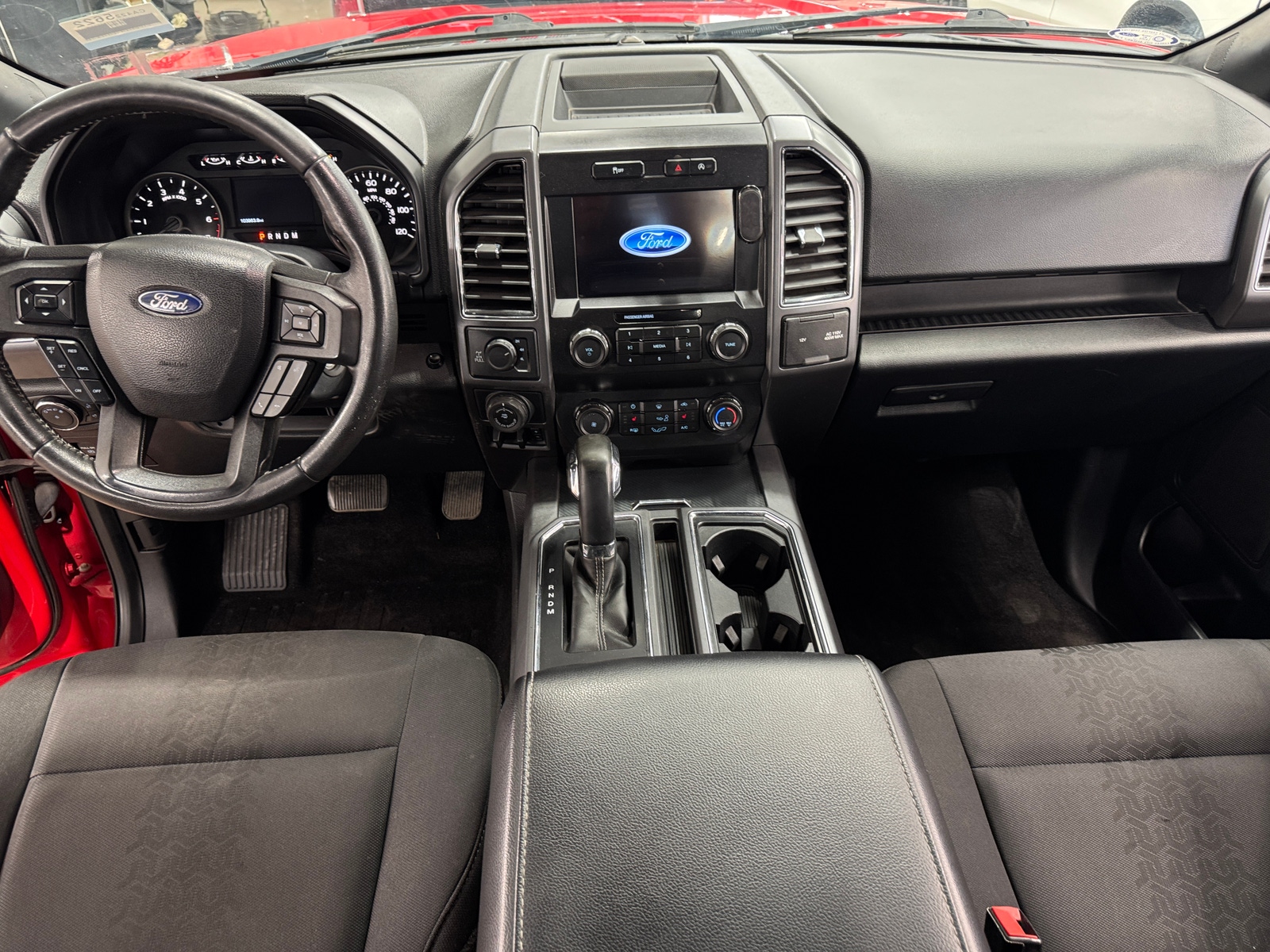 Thumbnail: 2019 Ford Econoline - 3