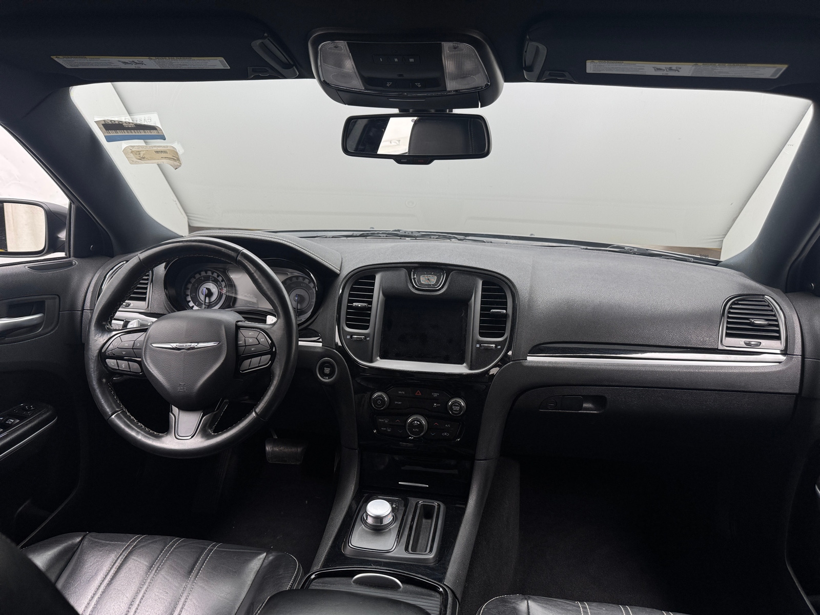 Thumbnail: 2019 Chrysler 300 - 2