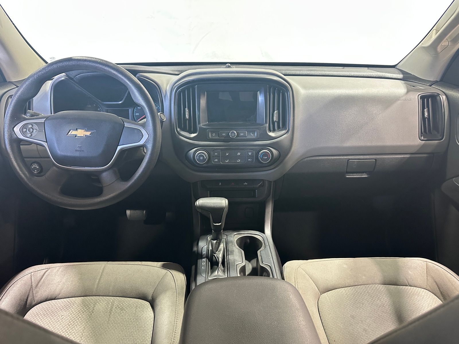 Thumbnail: 2019 Chevrolet Colorado - 3