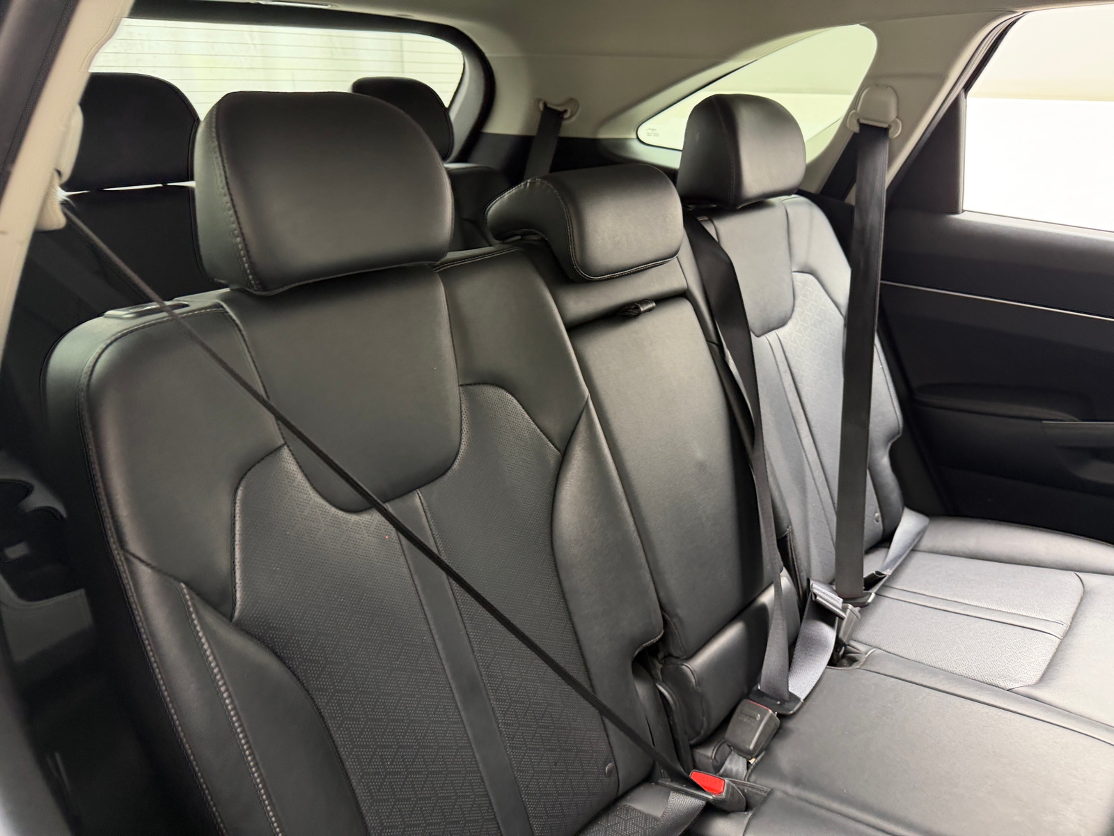 Thumbnail: 2022 Kia Sorento - 5