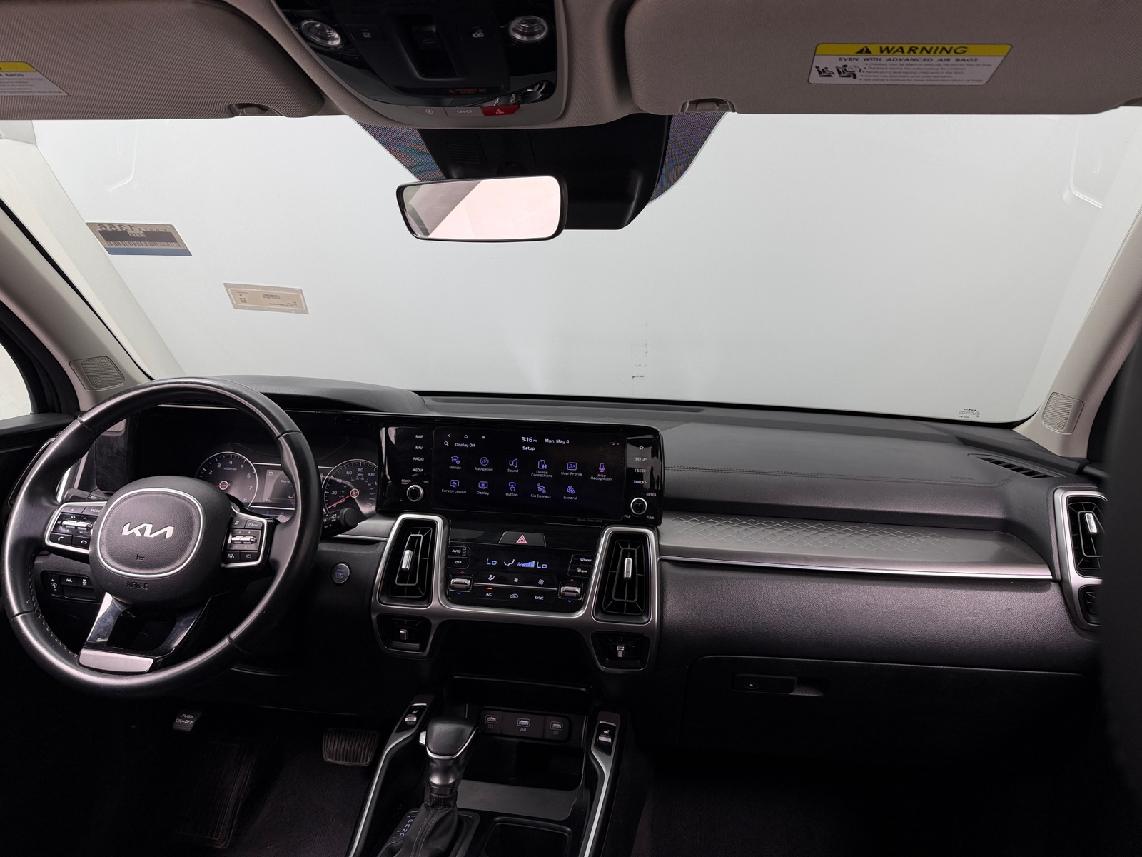 Thumbnail: 2022 Kia Sorento - 2