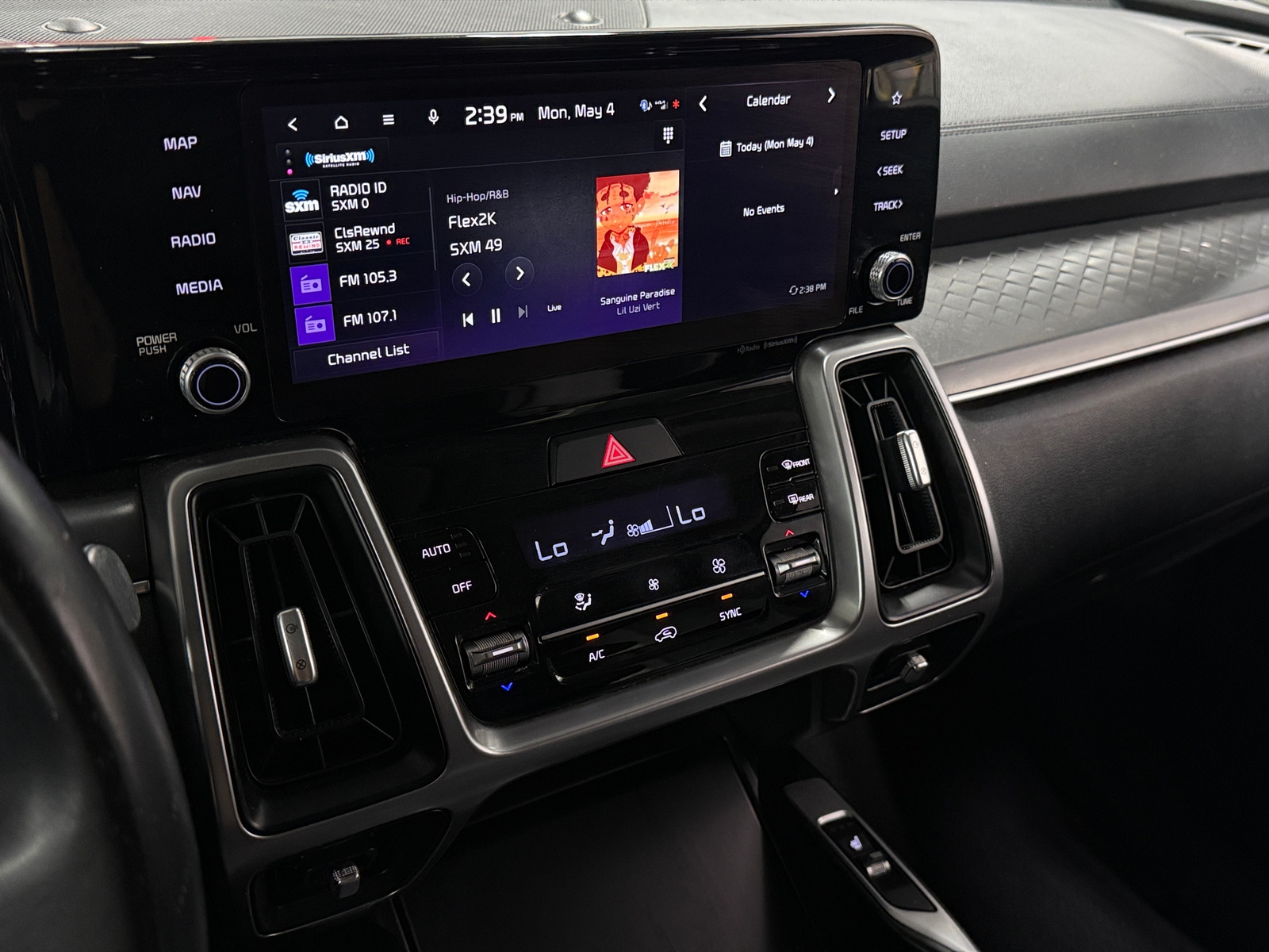 Thumbnail: 2022 Kia Sorento - 3