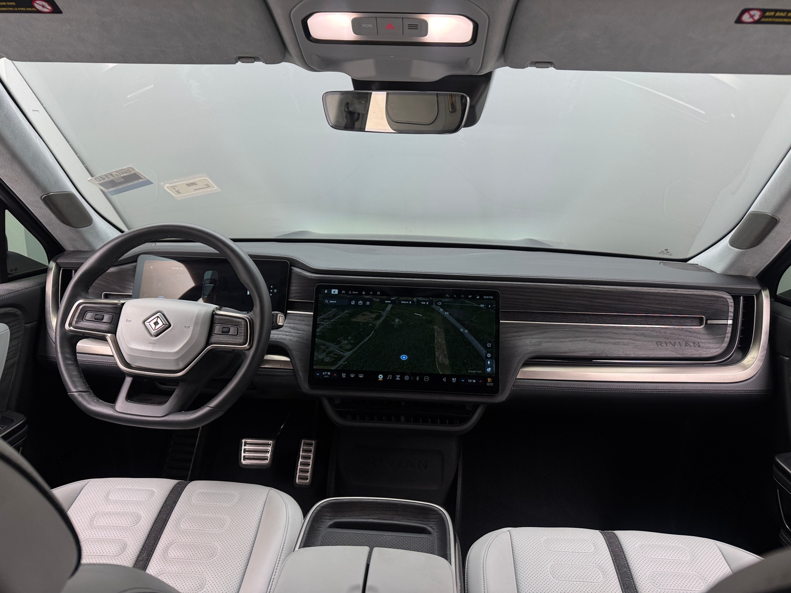 Thumbnail: 2023 Rivian R1S - 2