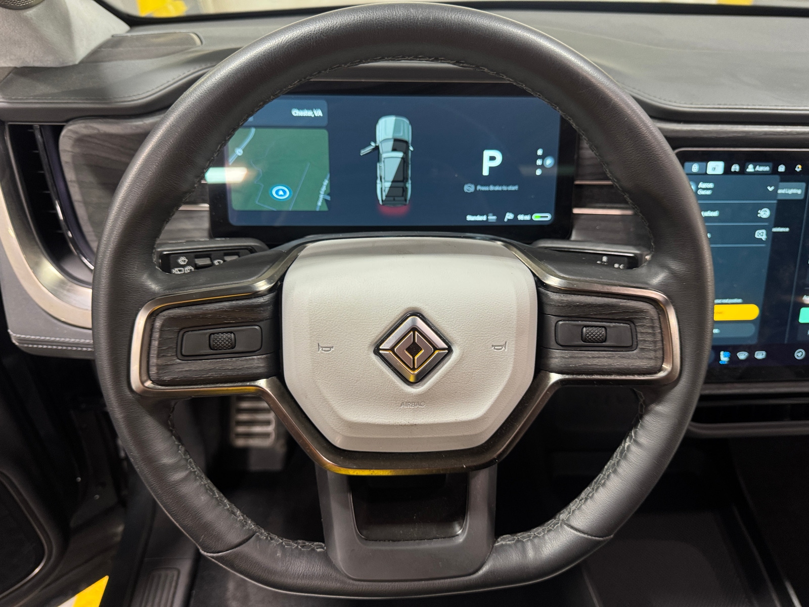 Thumbnail: 2023 Rivian R1S - 4