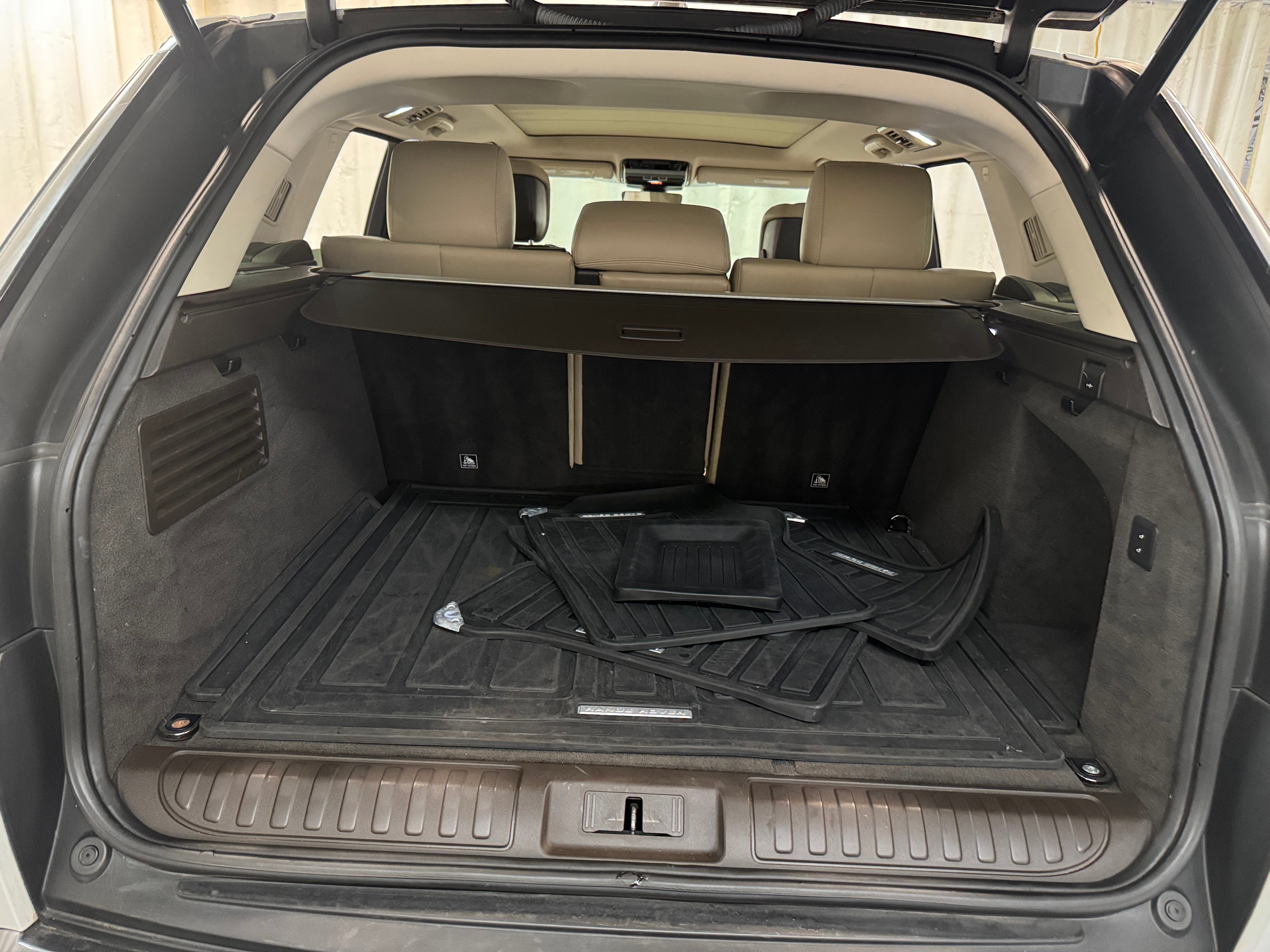 2018 Land Rover Range Rover Sport HSE - Photo 2