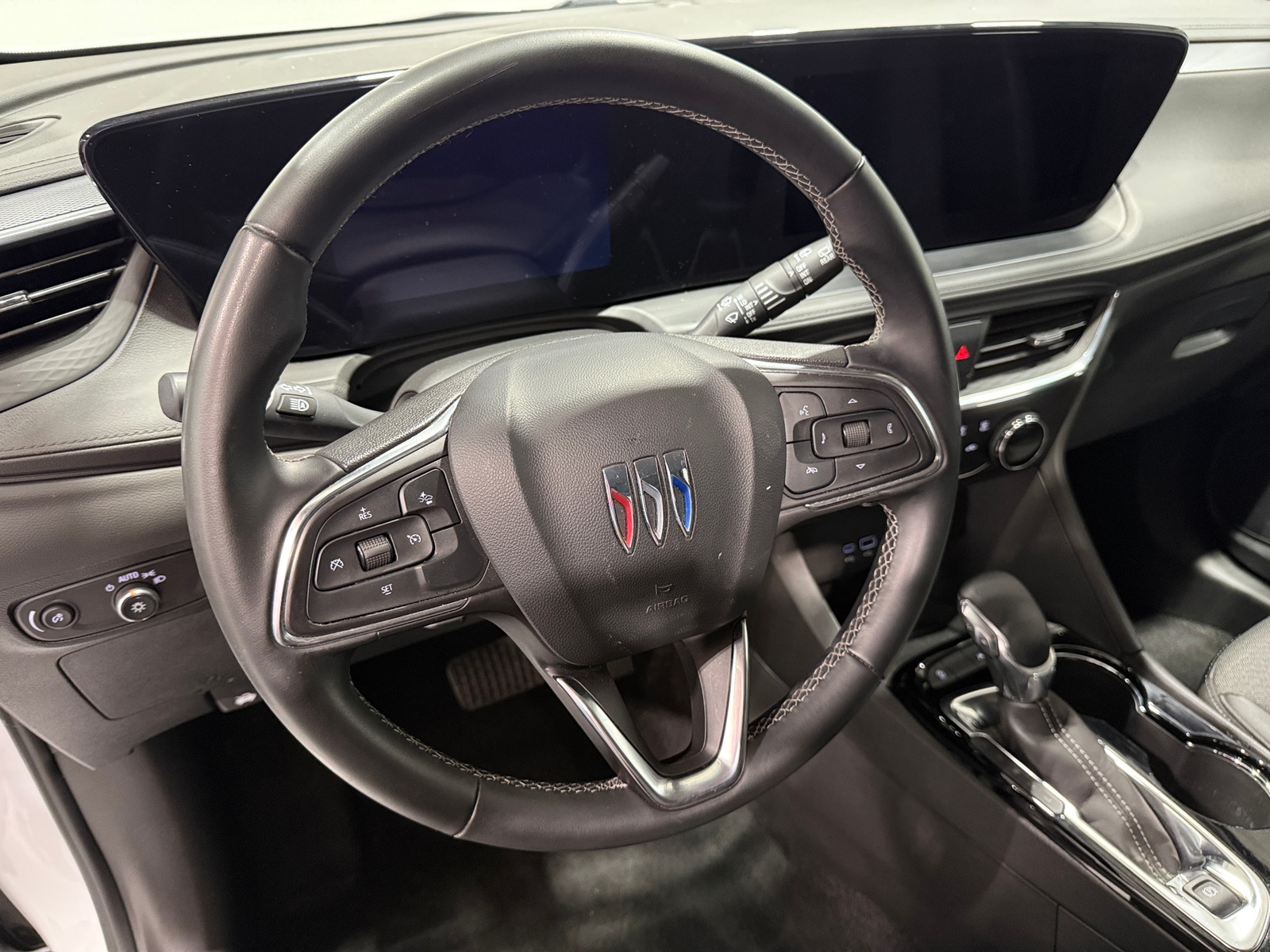Thumbnail: 2025 Buick Encore GX - 4