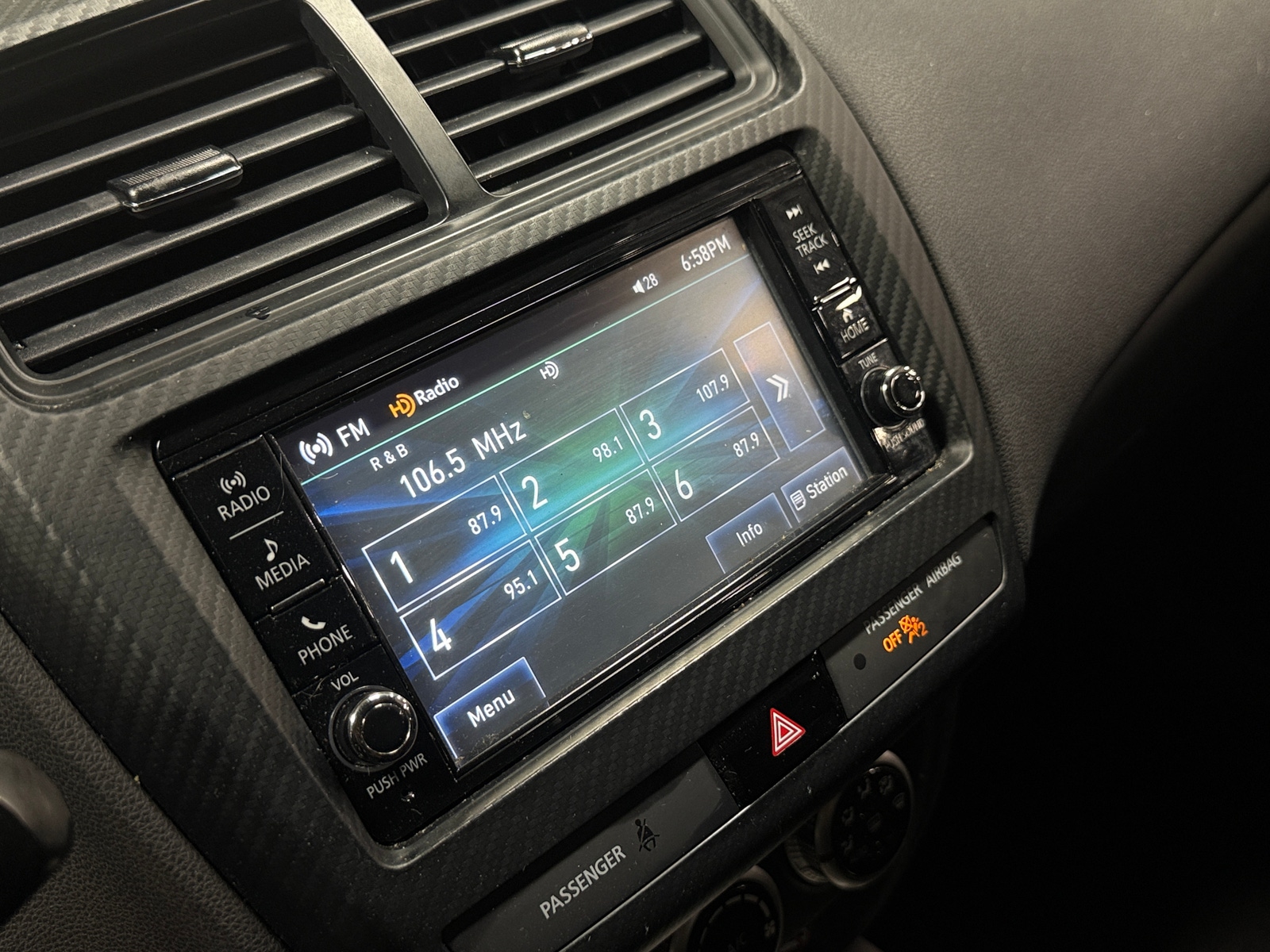 Thumbnail: 2020 Mitsubishi Outlander Sport - 4