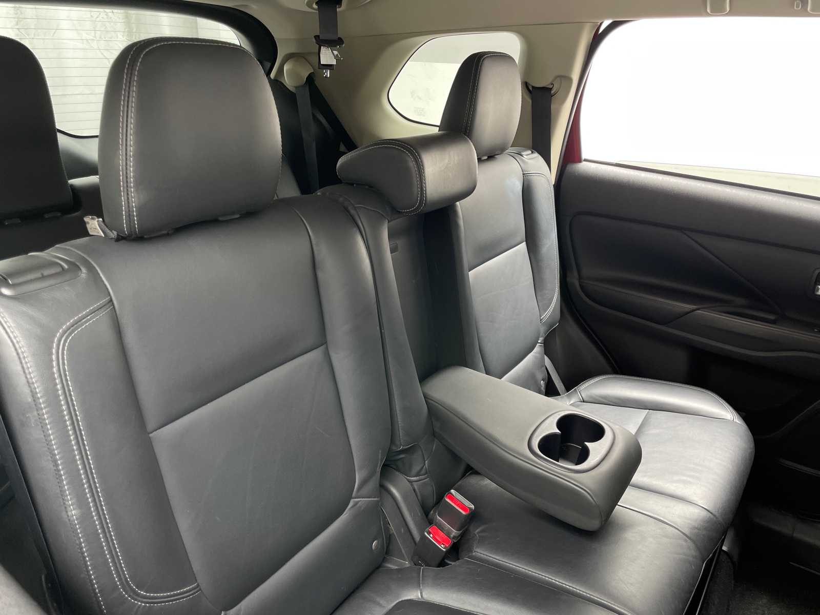 Thumbnail: 2019 Mitsubishi Outlander - 5