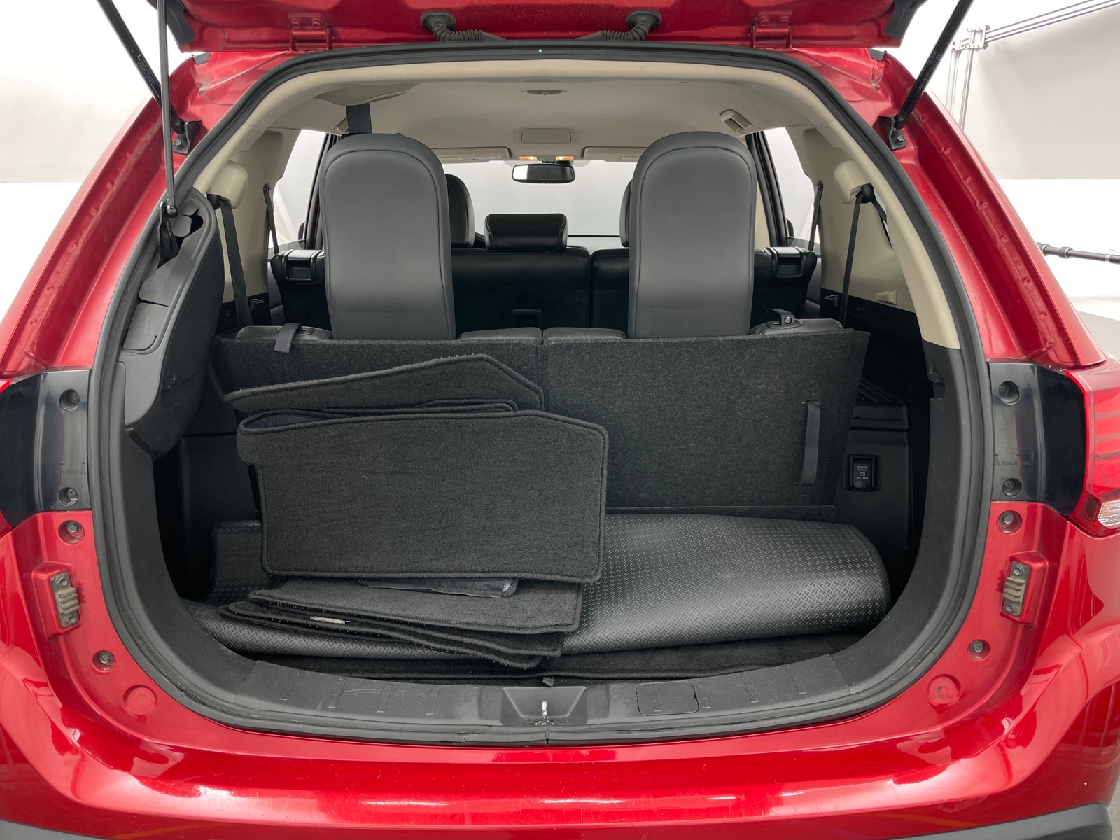 Thumbnail: 2019 Mitsubishi Outlander - 6