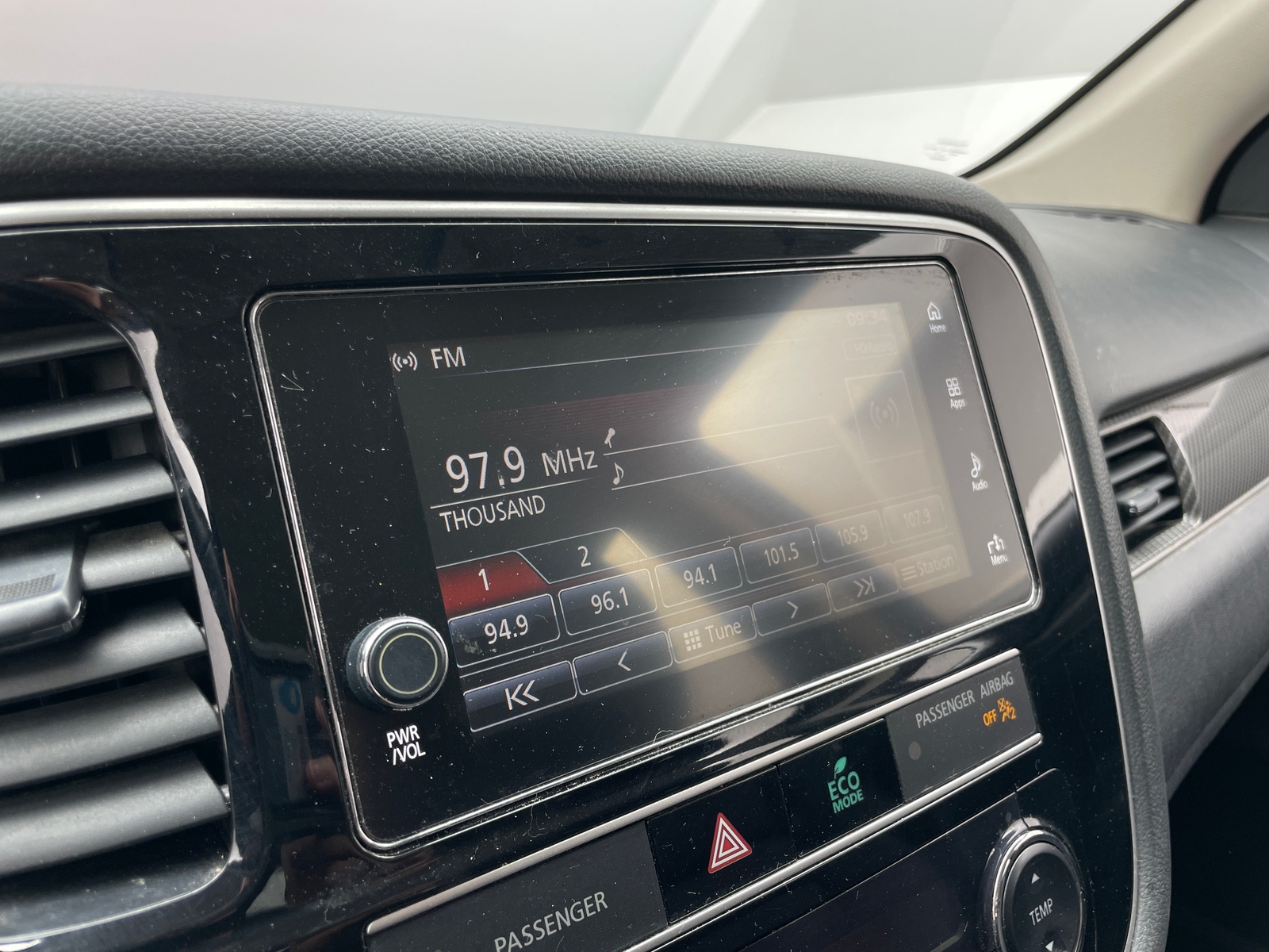 Thumbnail: 2019 Mitsubishi Outlander - 3