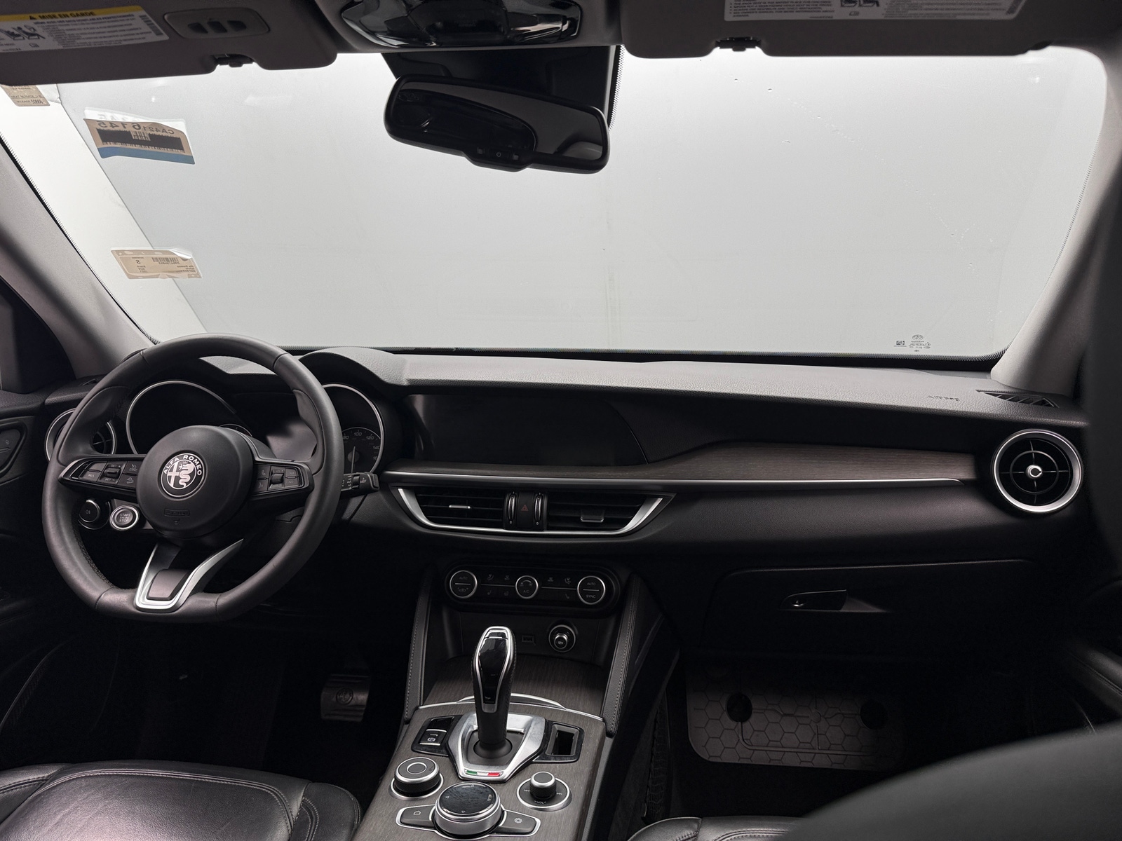 Thumbnail: 2021 Alfa Romeo Stelvio - 2