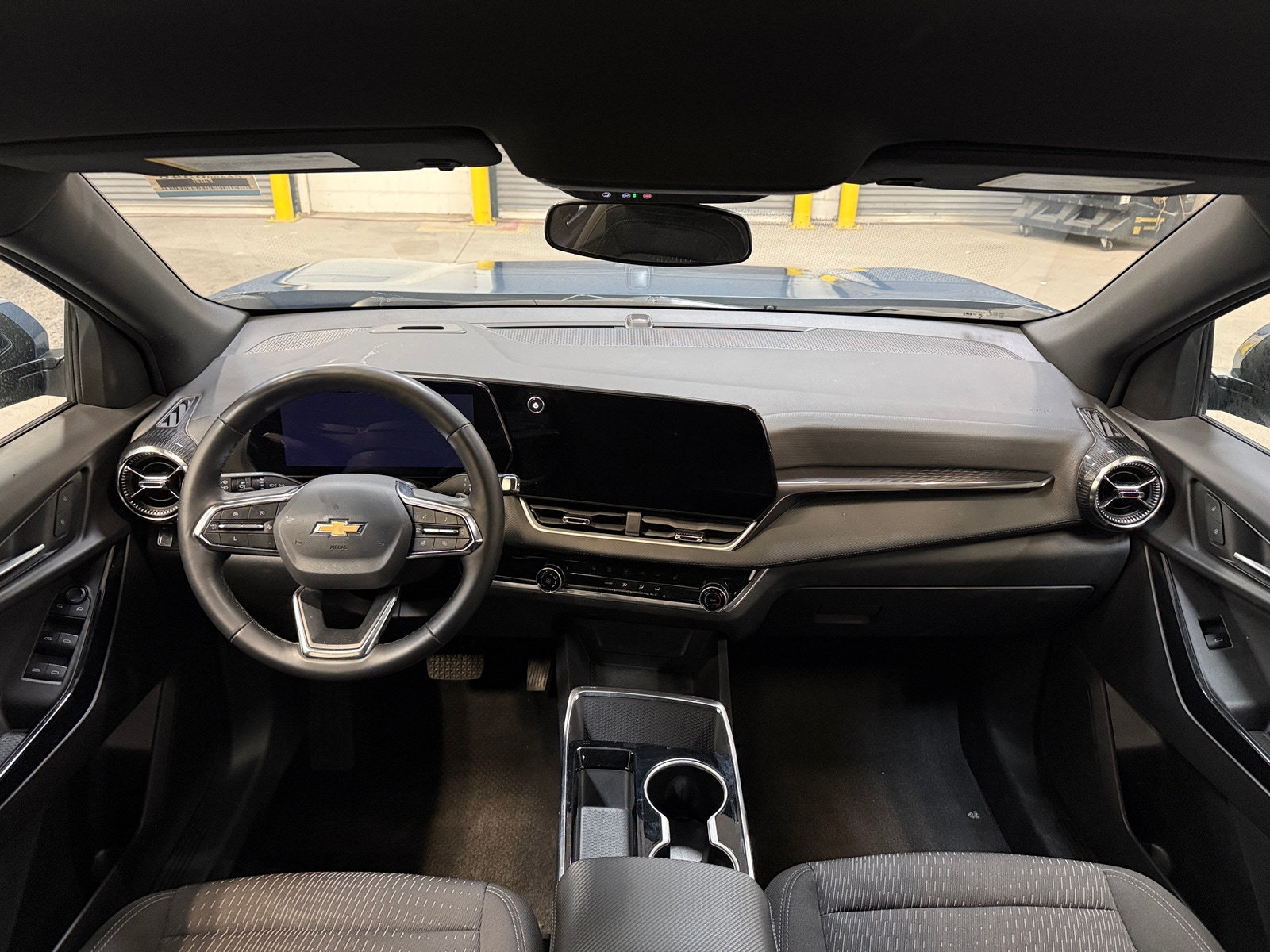 Thumbnail: 2025 Chevrolet Equinox - 3