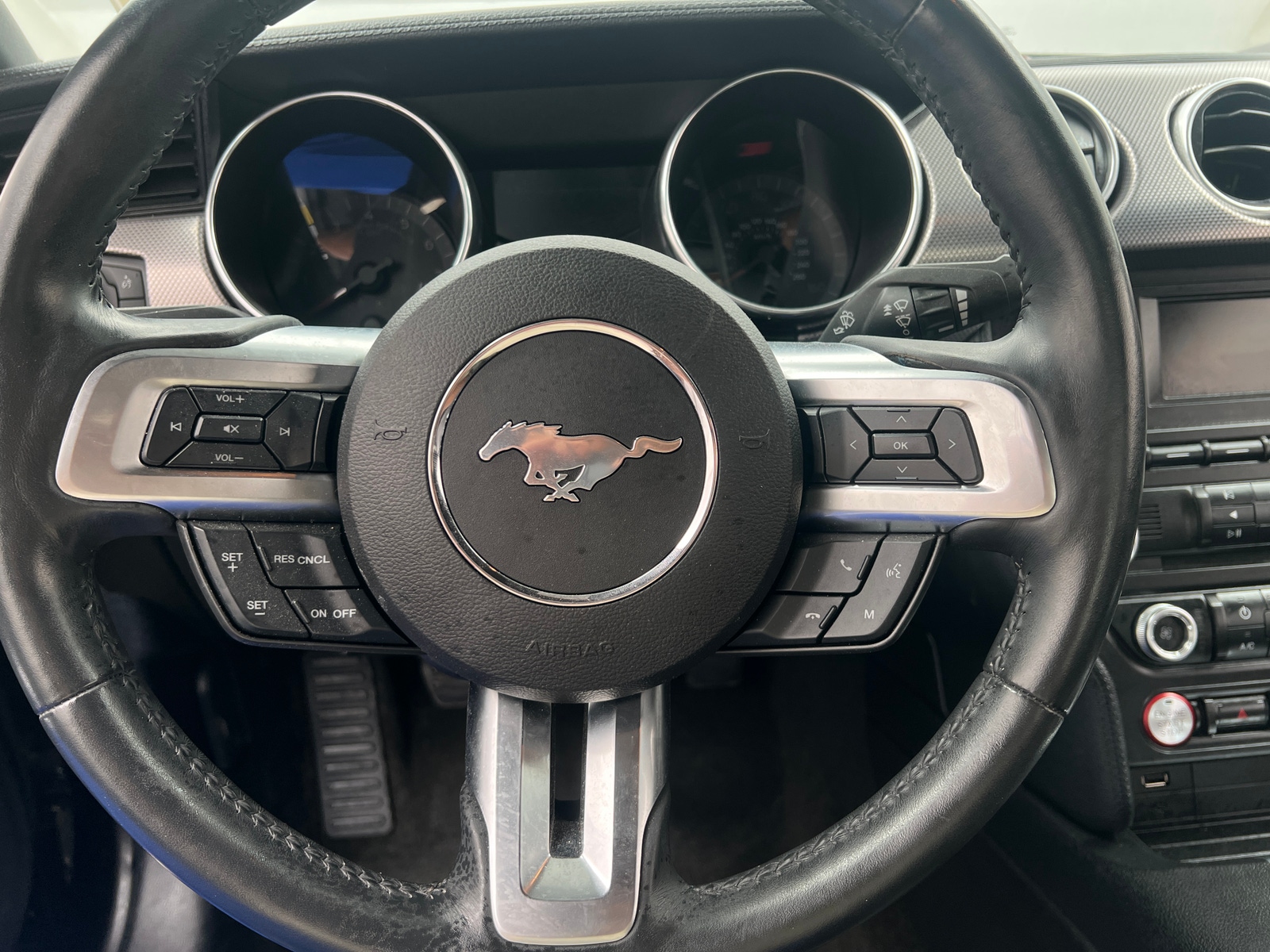 Thumbnail: 2018 Ford Mustang - 4
