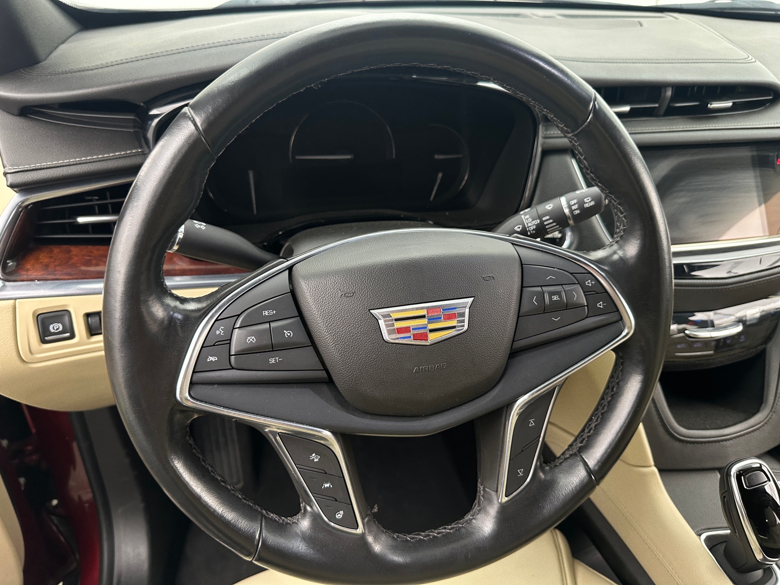 Thumbnail: 2018 Cadillac XT5 - 4