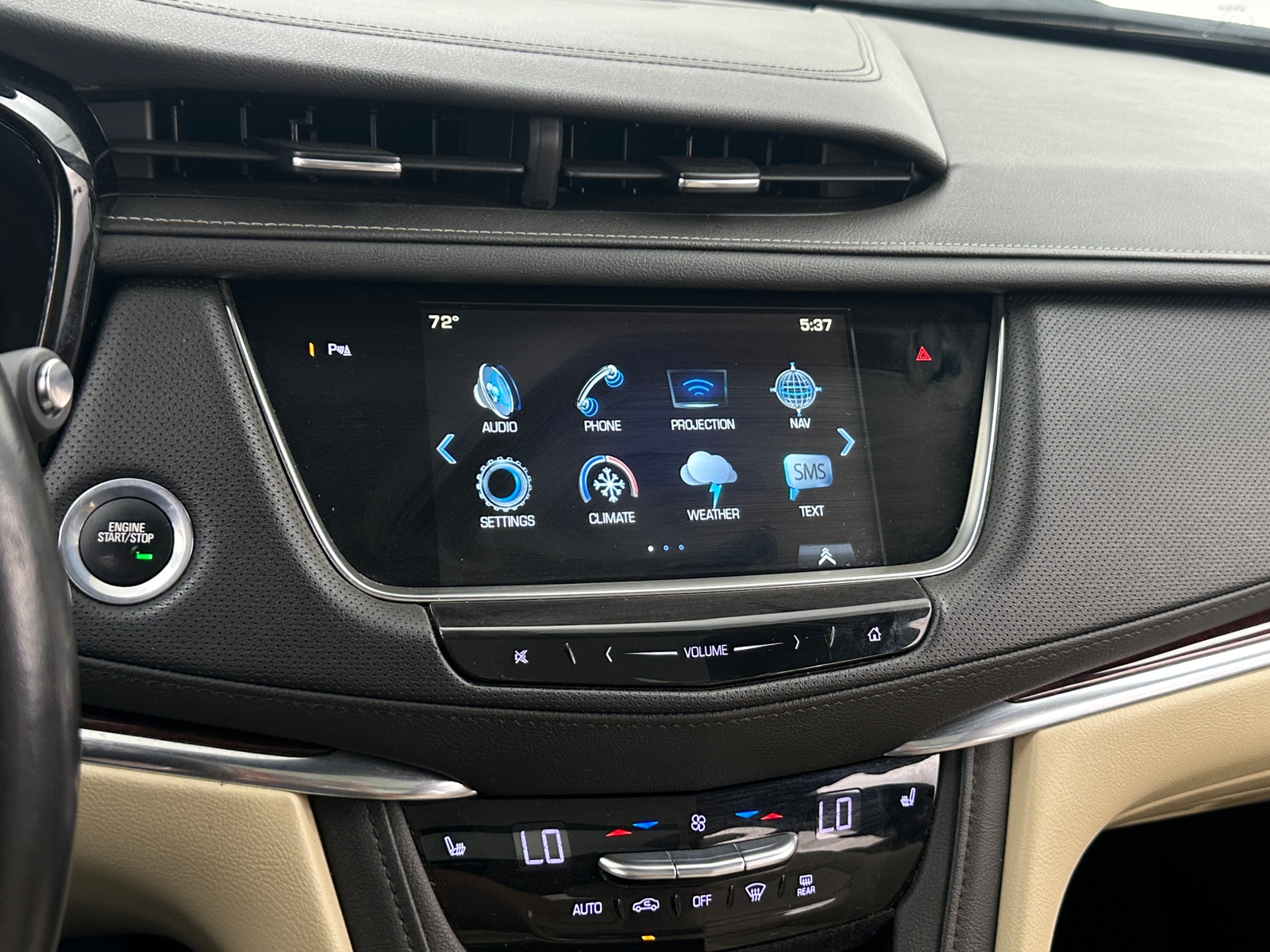 Thumbnail: 2018 Cadillac XT5 - 3
