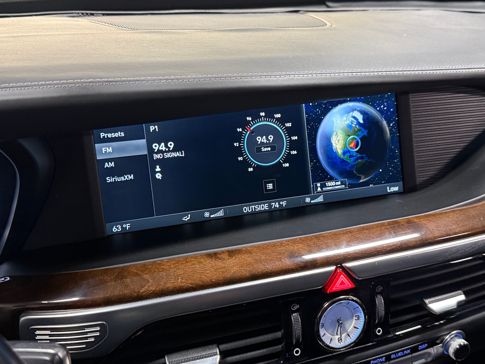 Thumbnail: 2017 Genesis G90 - 3