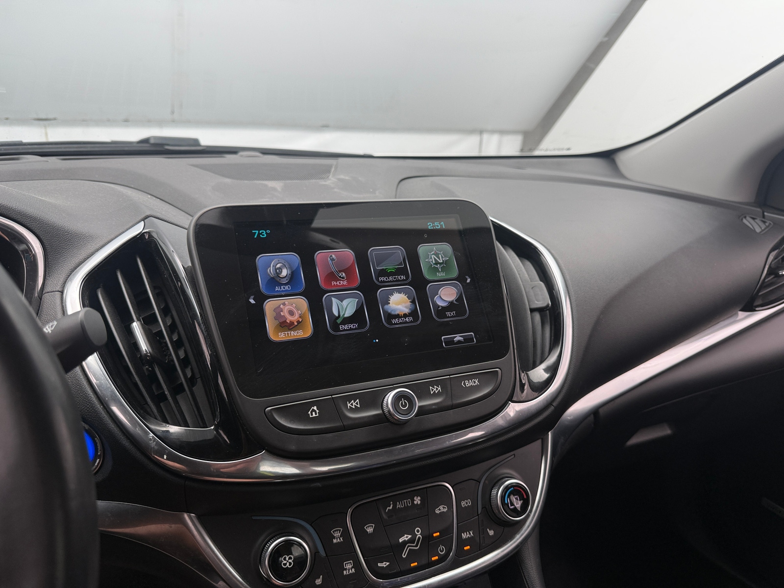 Thumbnail: 2018 Chevrolet Volt - 3