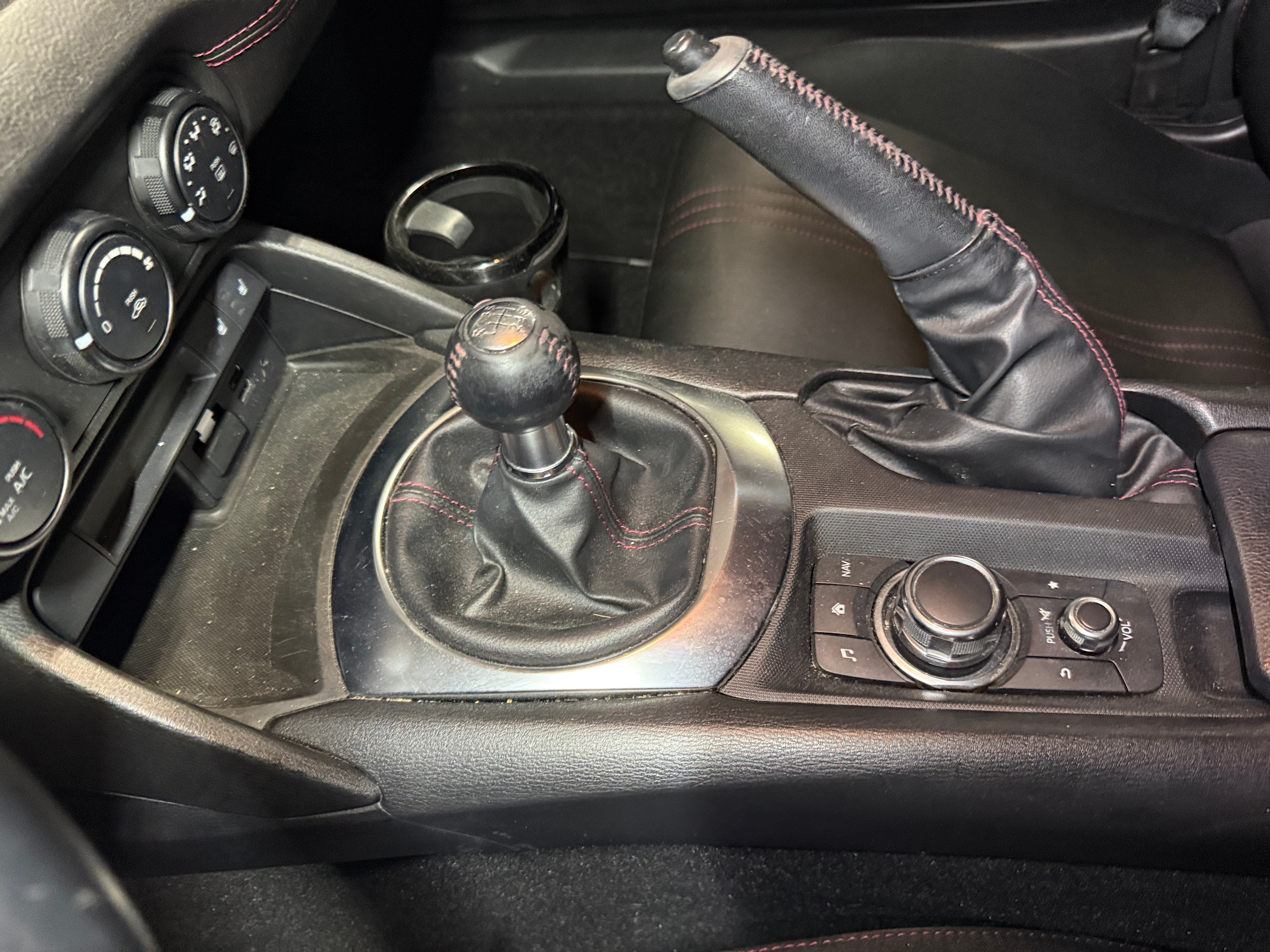 2018 Mazda MX-5 Miata Club - Photo 2