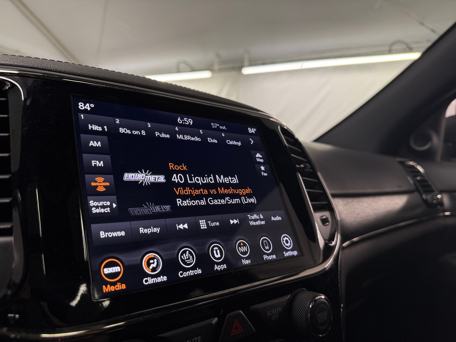 Thumbnail: 2020 Jeep Grand Cherokee - 3