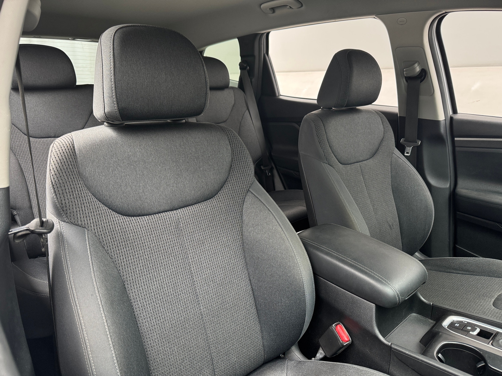 Thumbnail: 2019 Hyundai Santa Fe - 2
