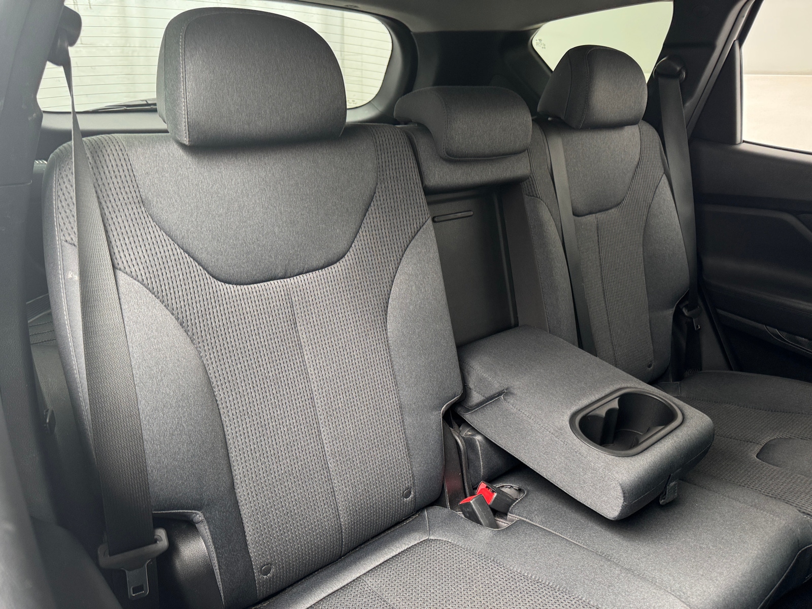 Thumbnail: 2019 Hyundai Santa Fe - 6