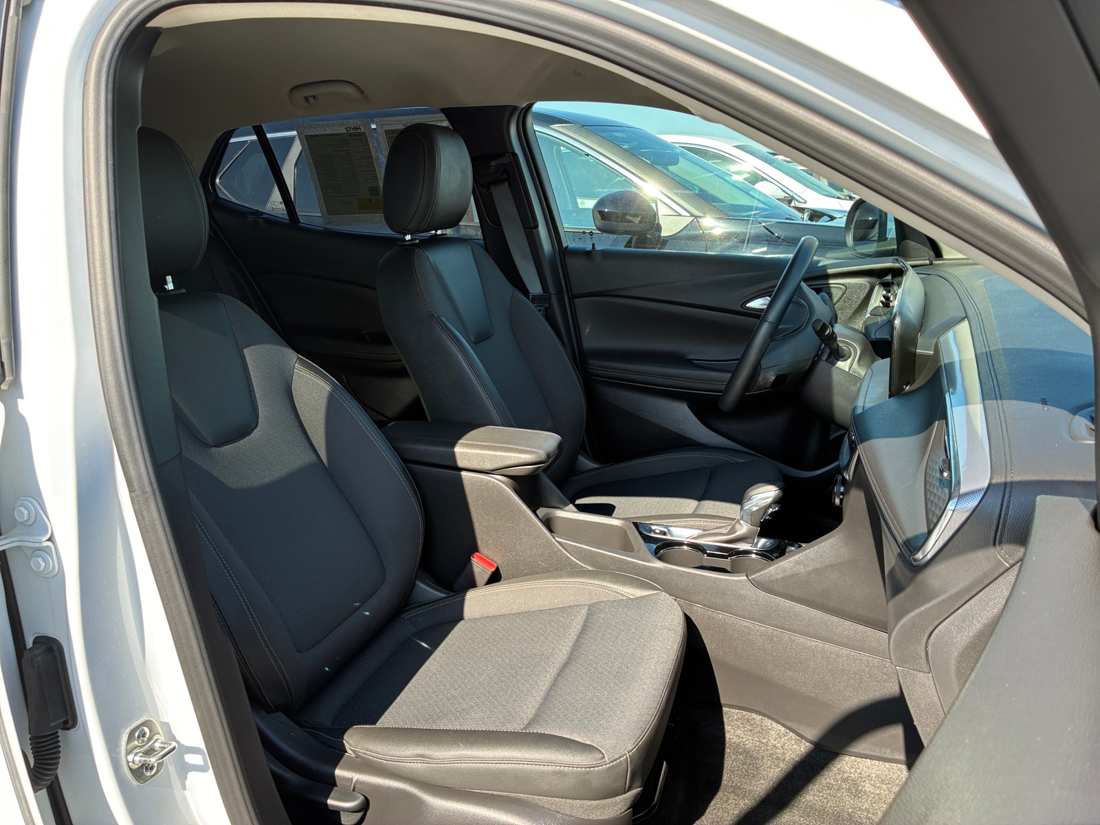 Thumbnail: 2025 Buick Encore GX - 2