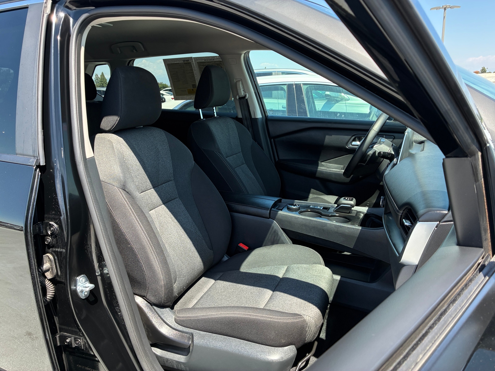 Thumbnail: 2025 Nissan Rogue - 2