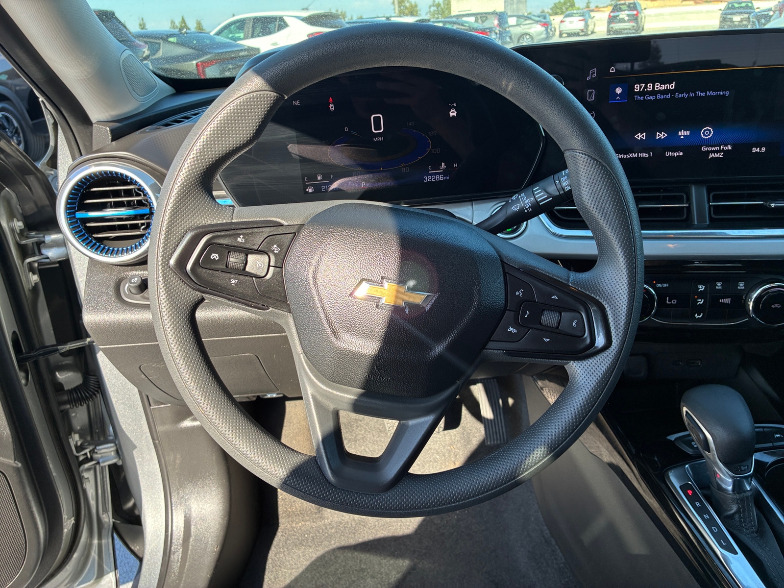Thumbnail: 2025 Chevrolet Trax - 5