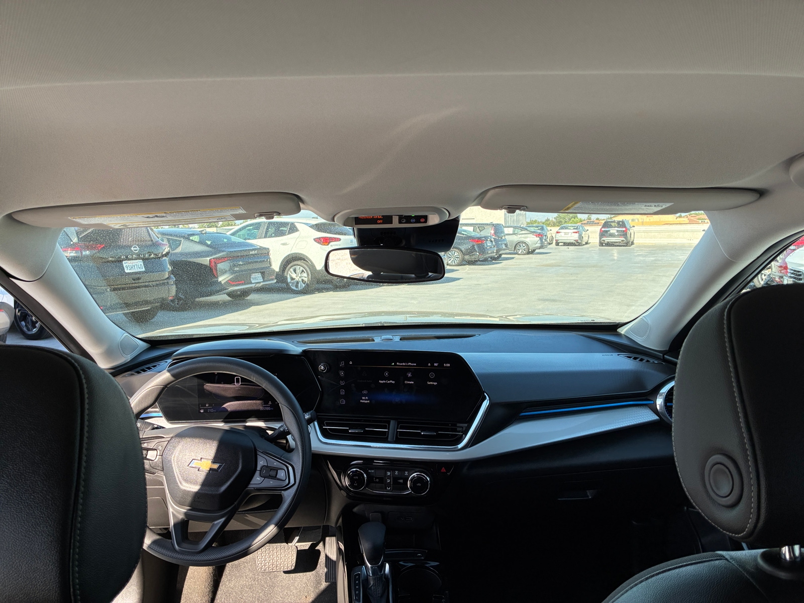 Thumbnail: 2025 Chevrolet Trax - 3