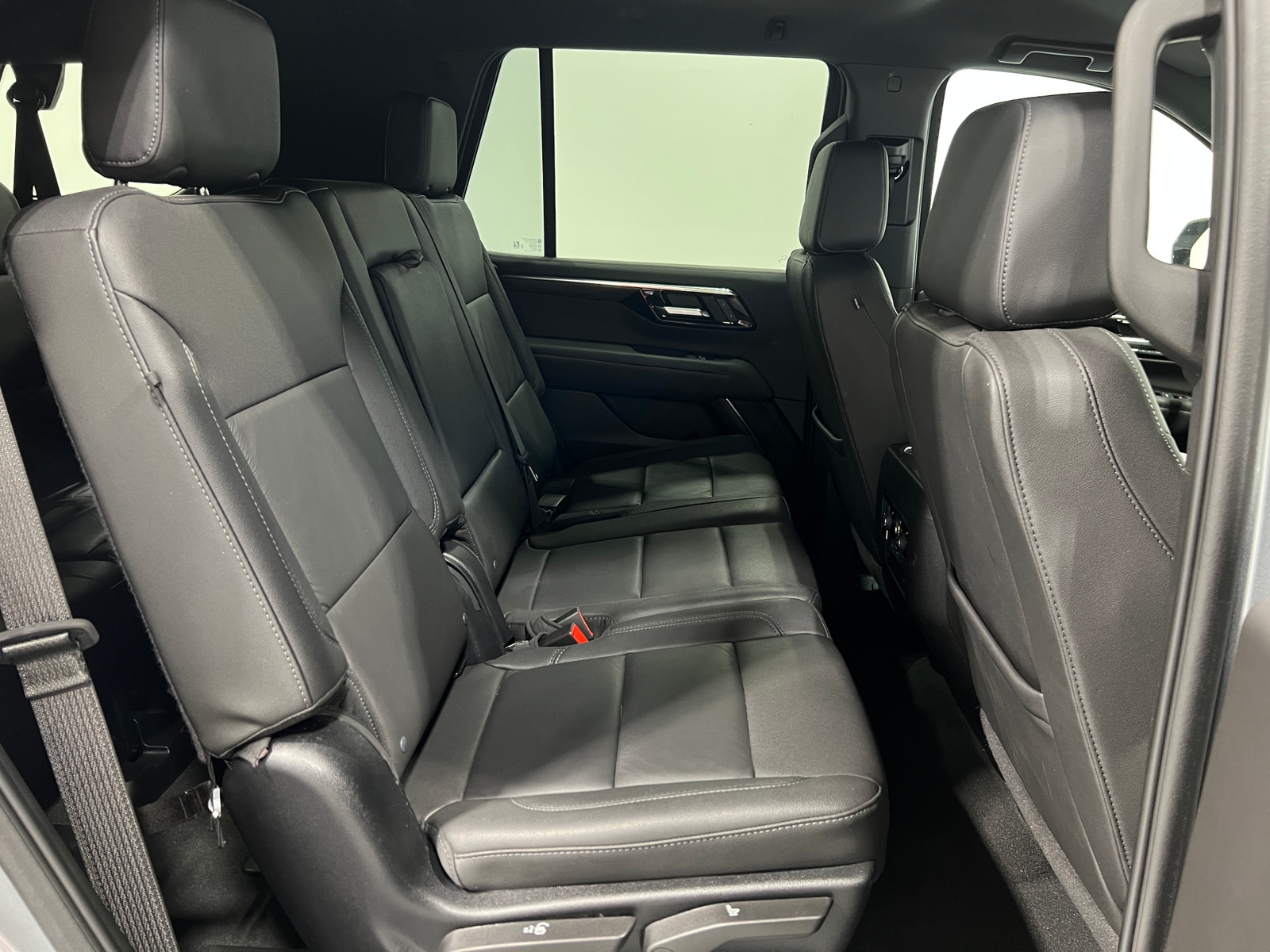 Thumbnail: 2025 Chevrolet Tahoe - 5