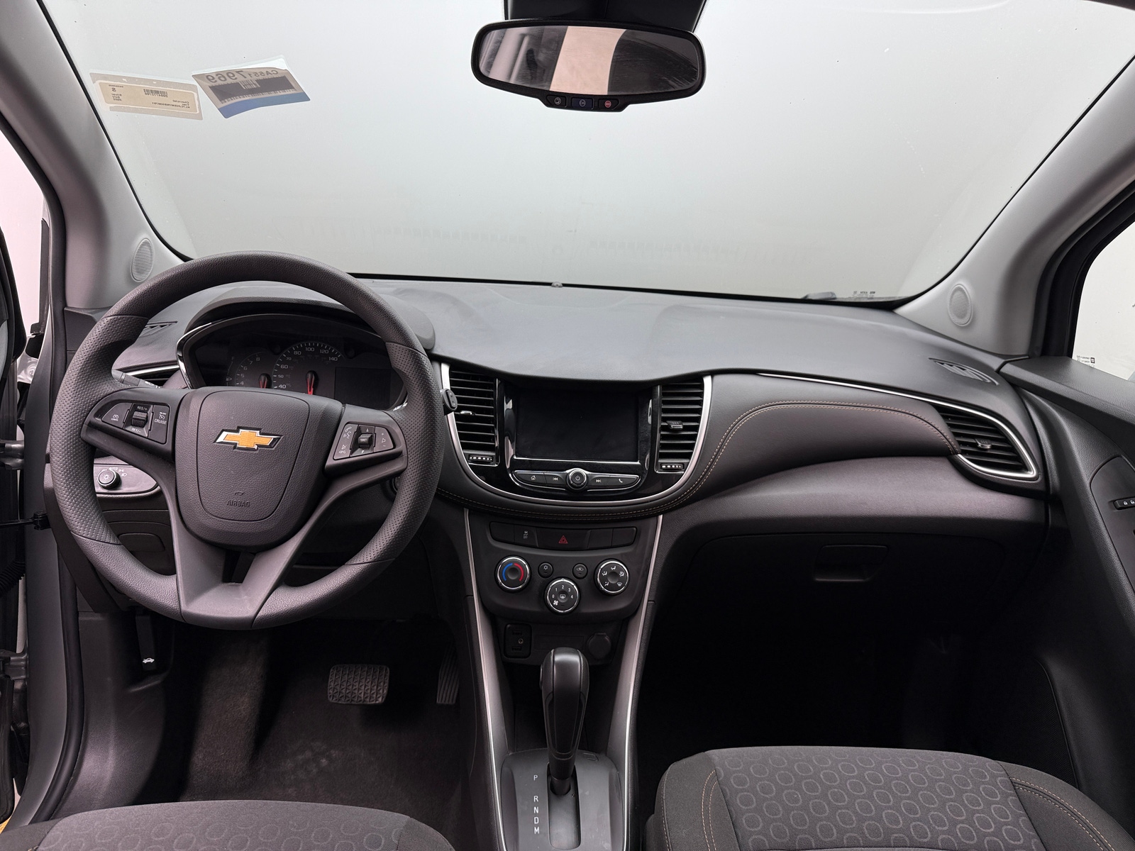 Thumbnail: 2022 Chevrolet Trax - 3
