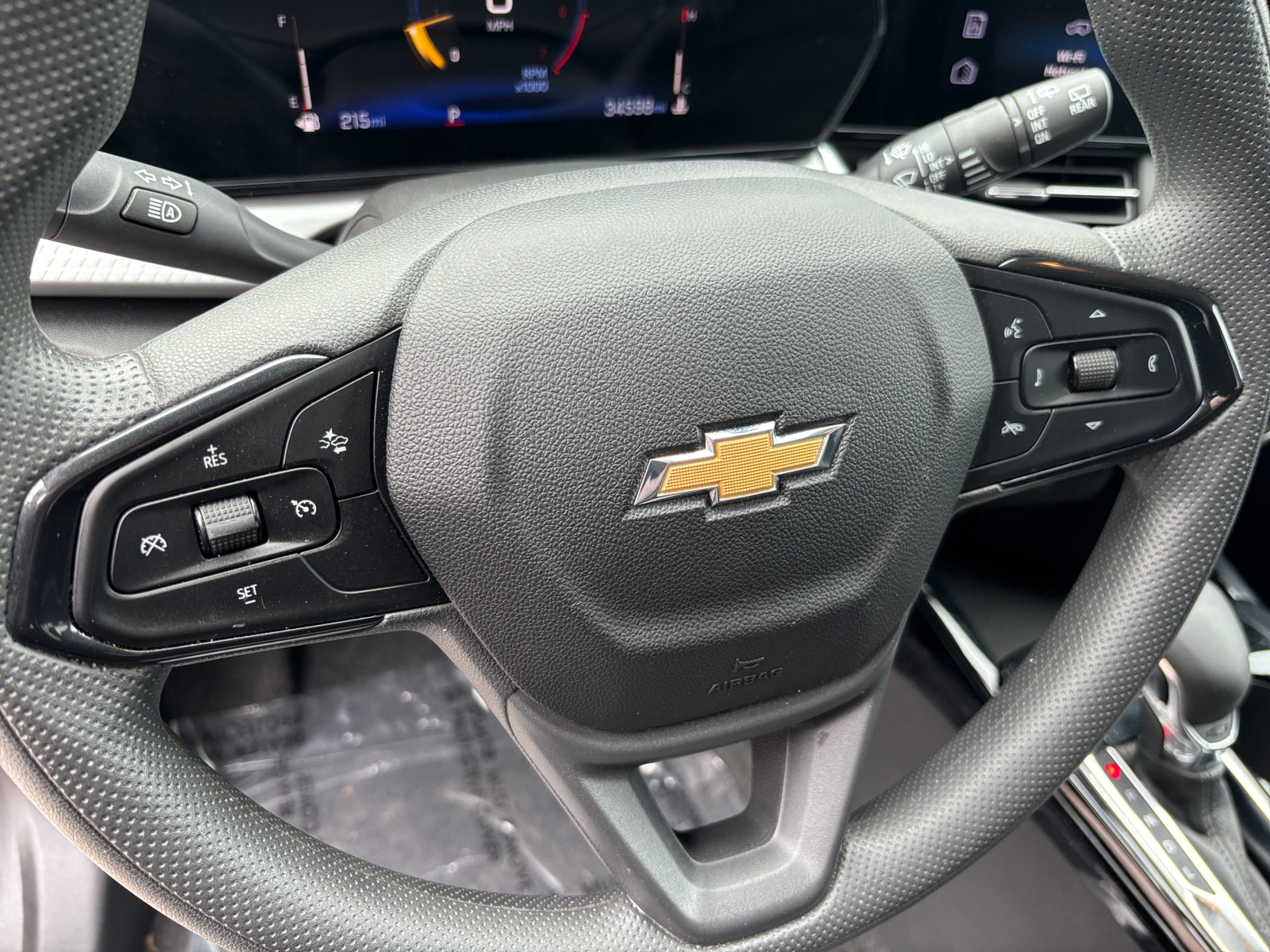 Thumbnail: 2025 Chevrolet Trax - 4
