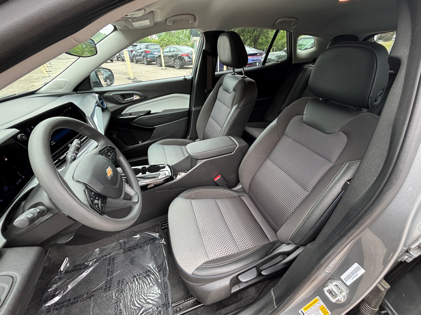 Thumbnail: 2025 Chevrolet Trax - 2