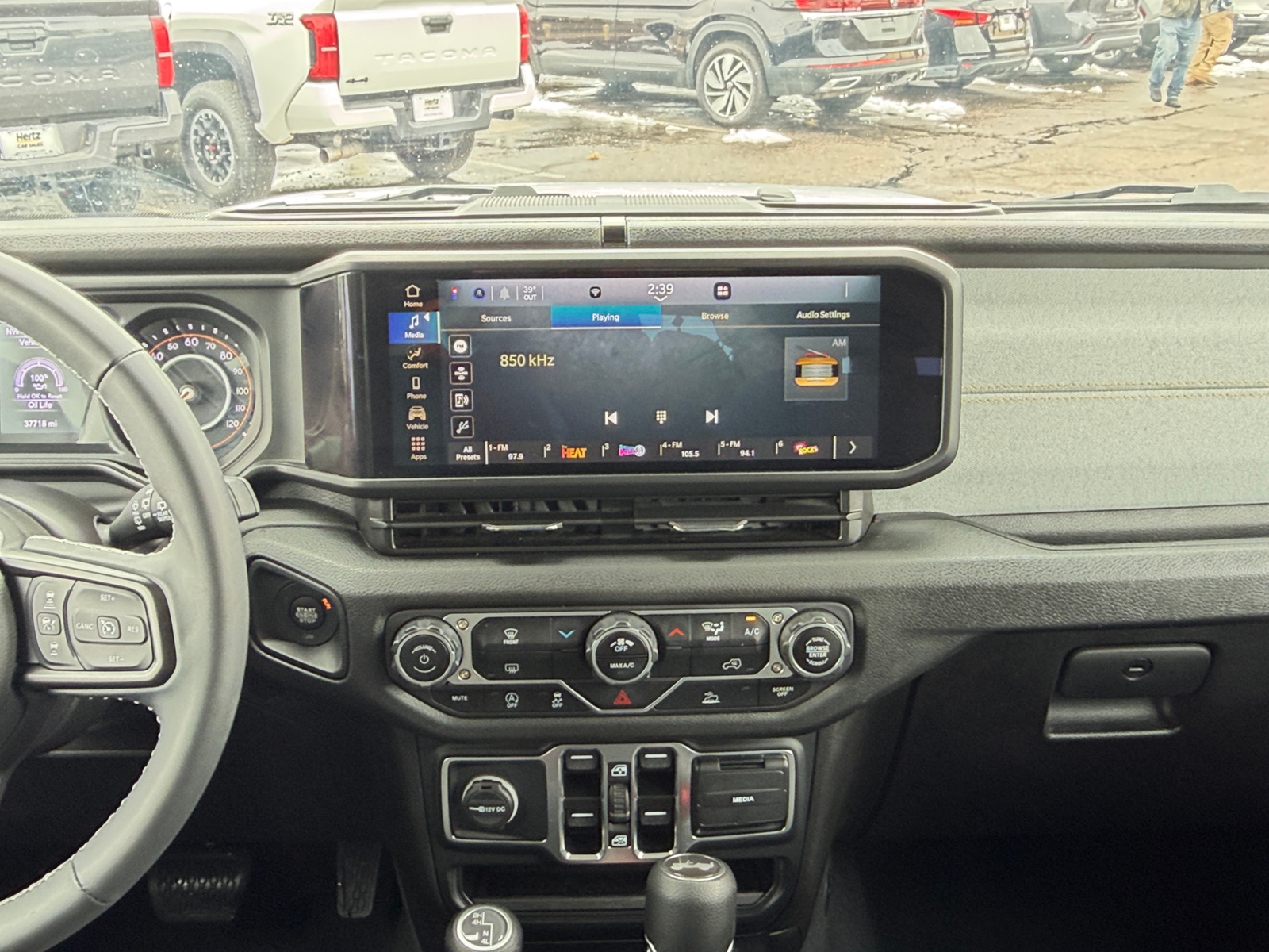 Thumbnail: 2025 Jeep Wrangler - 4