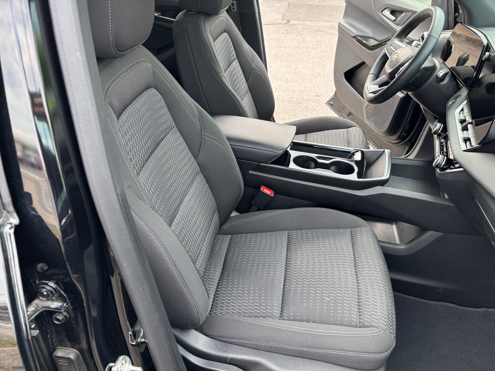 Thumbnail: 2025 Chevrolet Equinox - 2