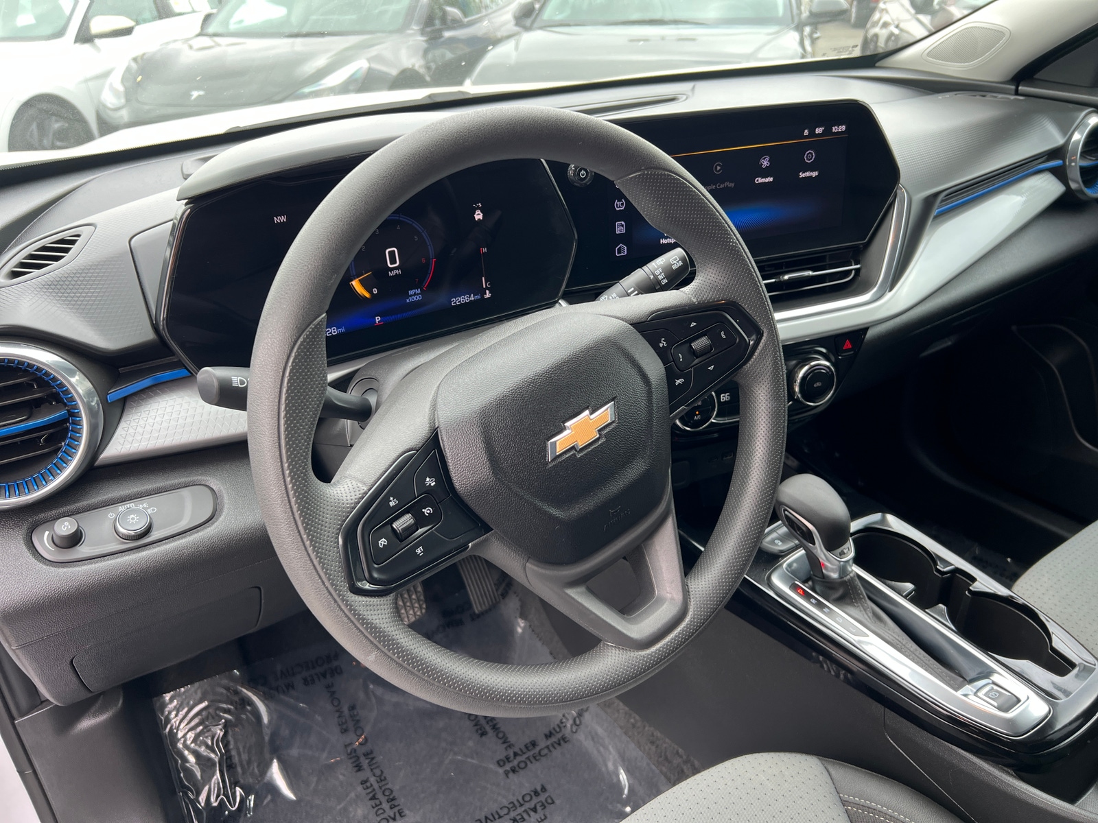 Thumbnail: 2025 Chevrolet Trax - 5