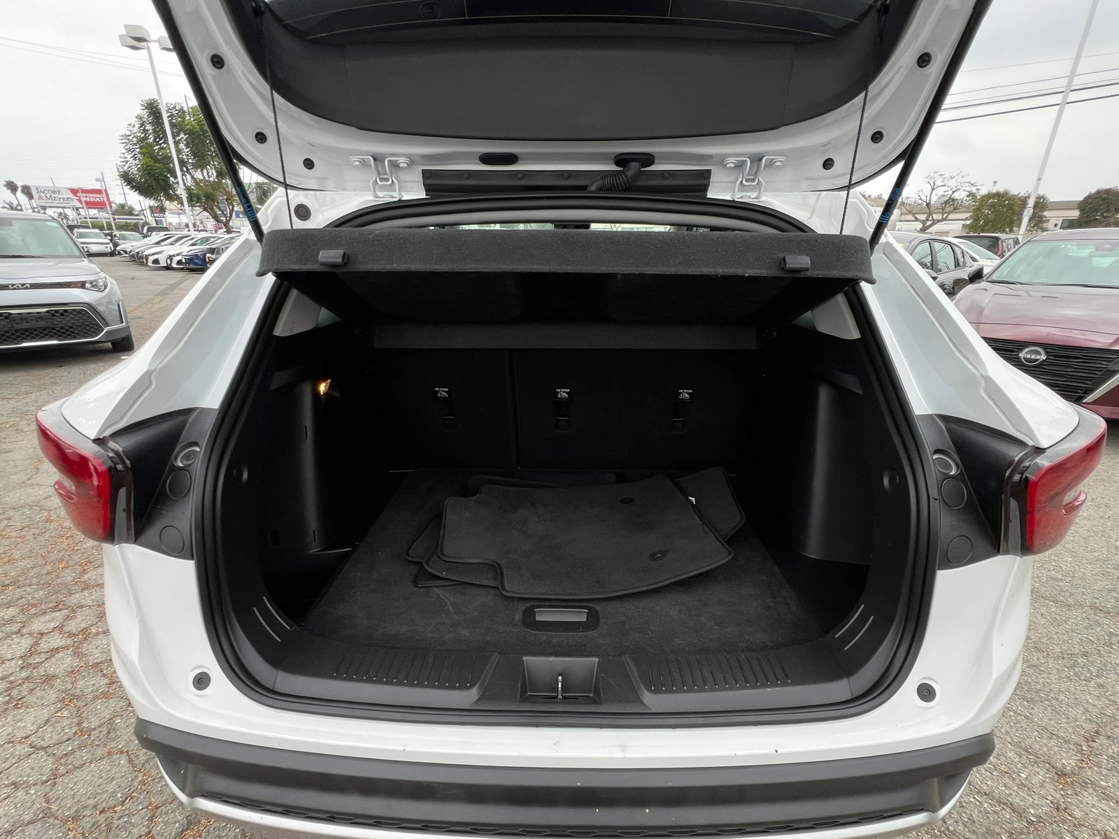 Thumbnail: 2025 Chevrolet Trax - 6