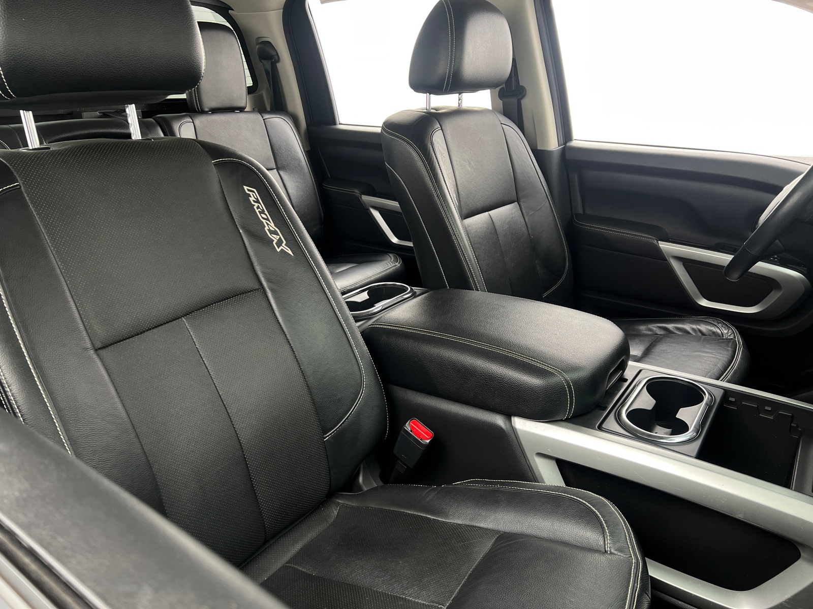 Thumbnail: 2016 Nissan Titan - 2