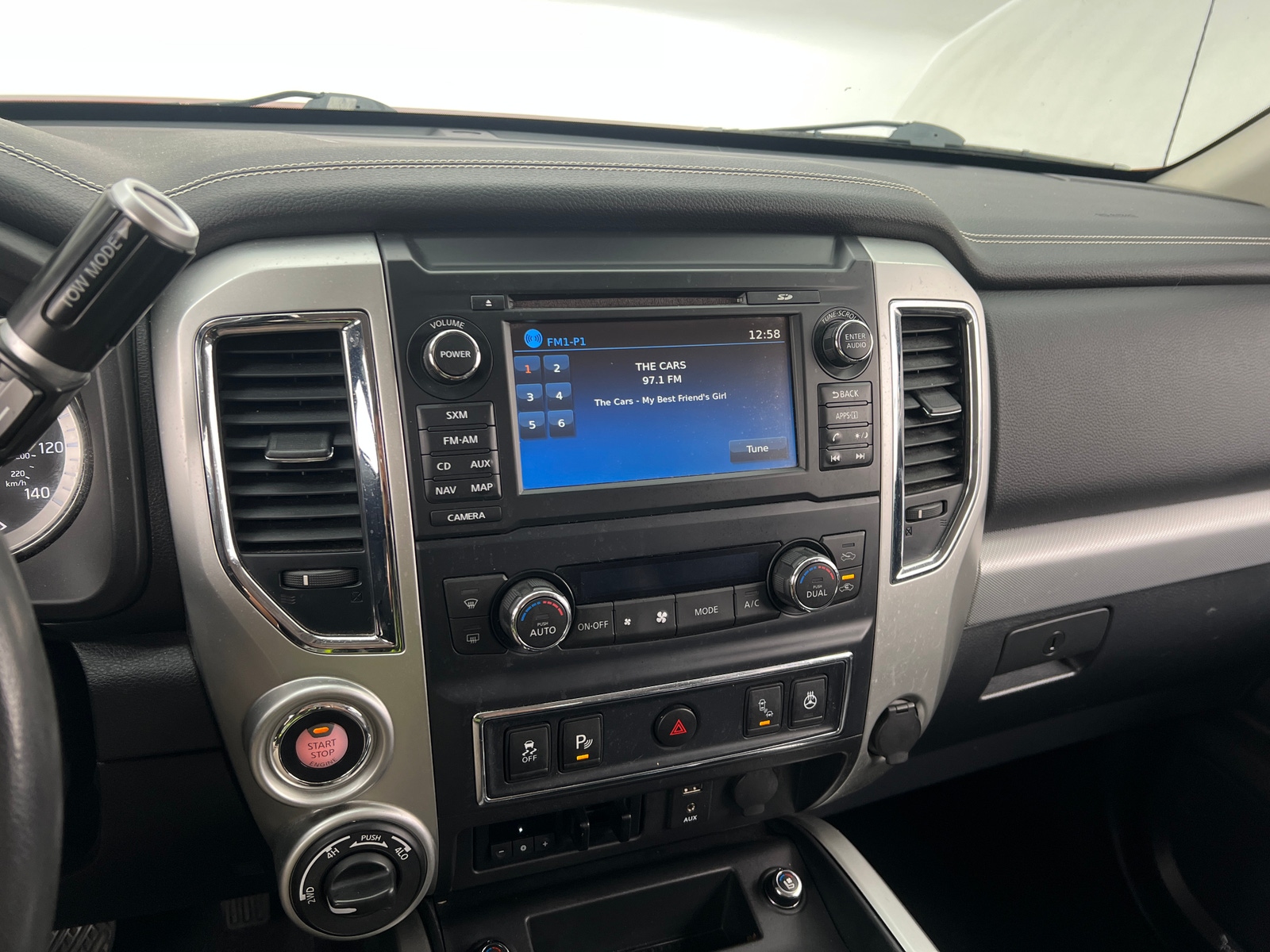 Thumbnail: 2016 Nissan Titan - 4